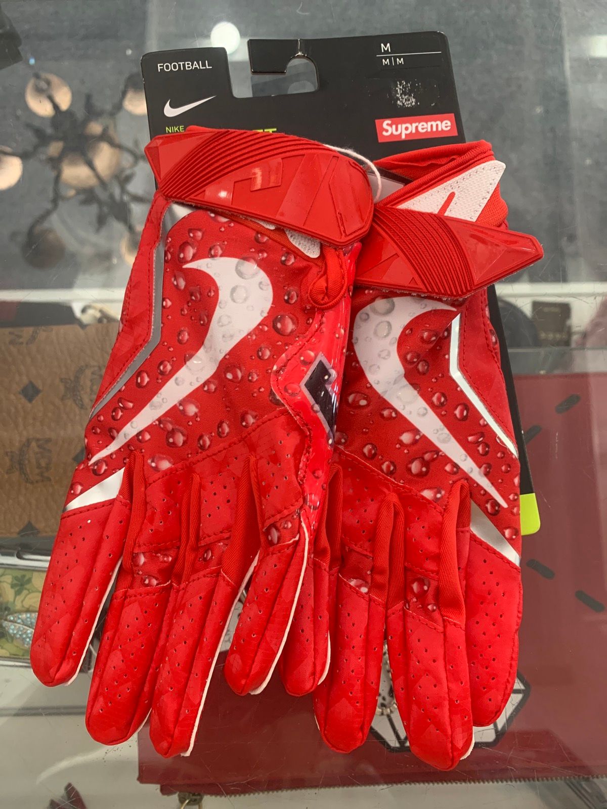Supreme Supreme Nike Vapor Jet 4.0 Football Gloves Red Small | Grailed