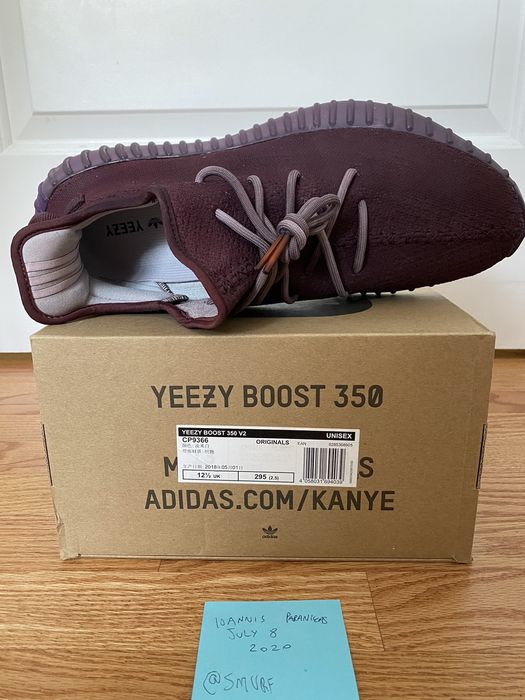 Yeezy cheap 350 maroon