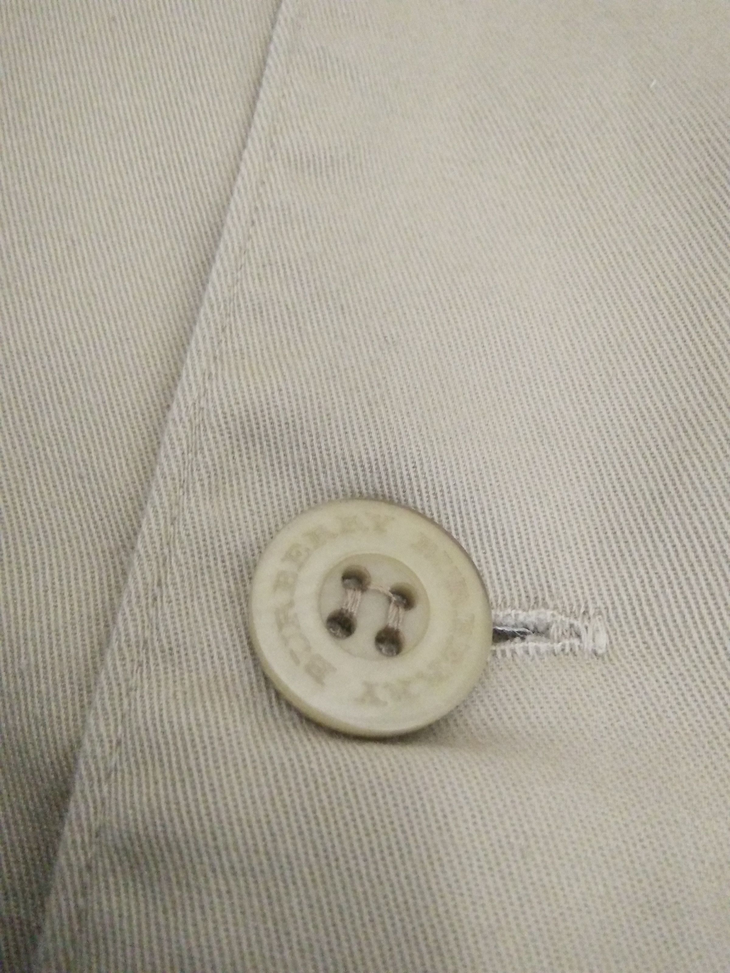 Burberry BURBERRY LIGHT JACKET SHIRT BUTTON NOVA CHECK (A518) Size US M / EU 48-50 / 2 - 4 Thumbnail