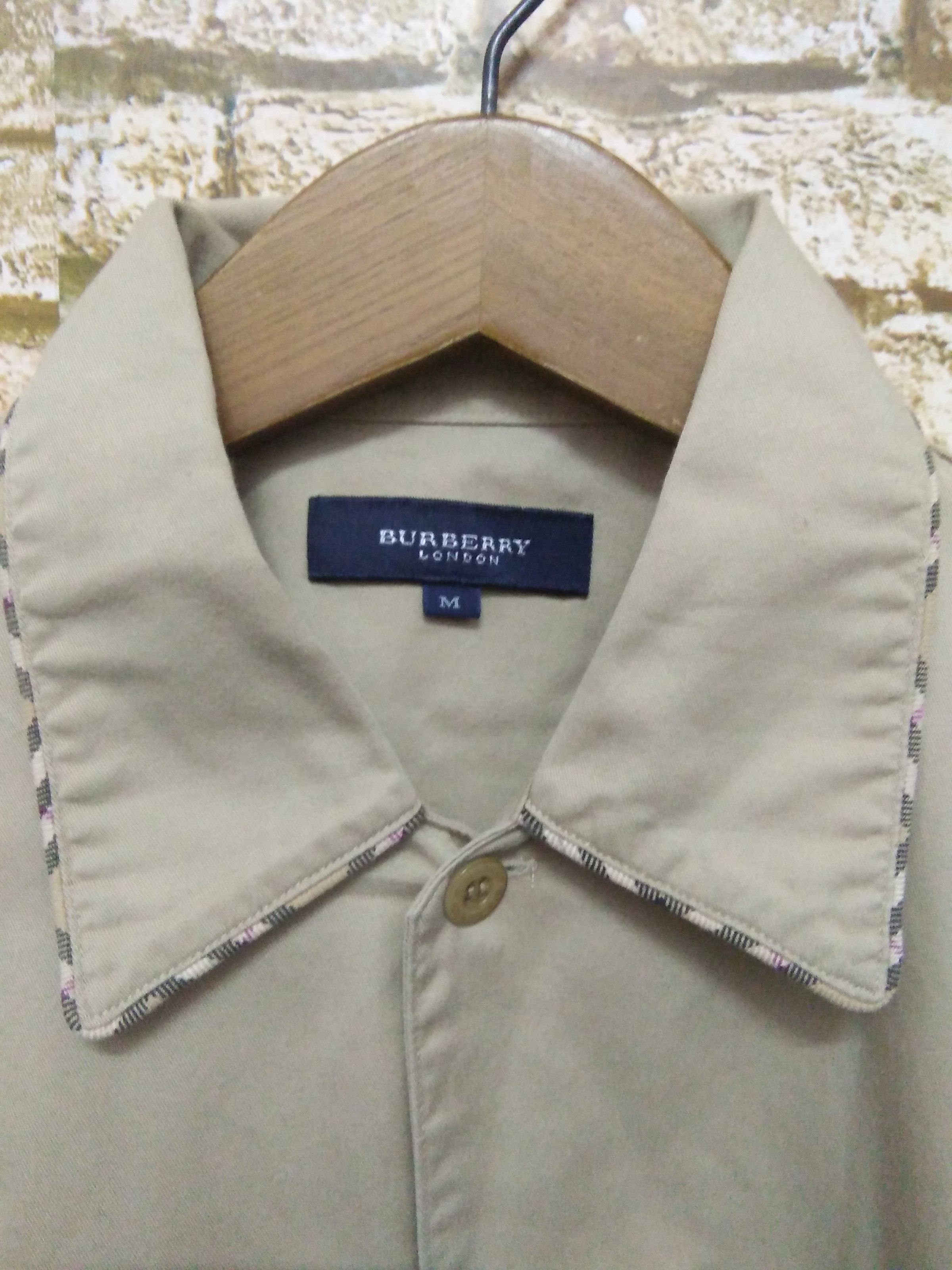 Burberry BURBERRY LIGHT JACKET SHIRT BUTTON NOVA CHECK (A518) Size US M / EU 48-50 / 2 - 2 Thumbnail