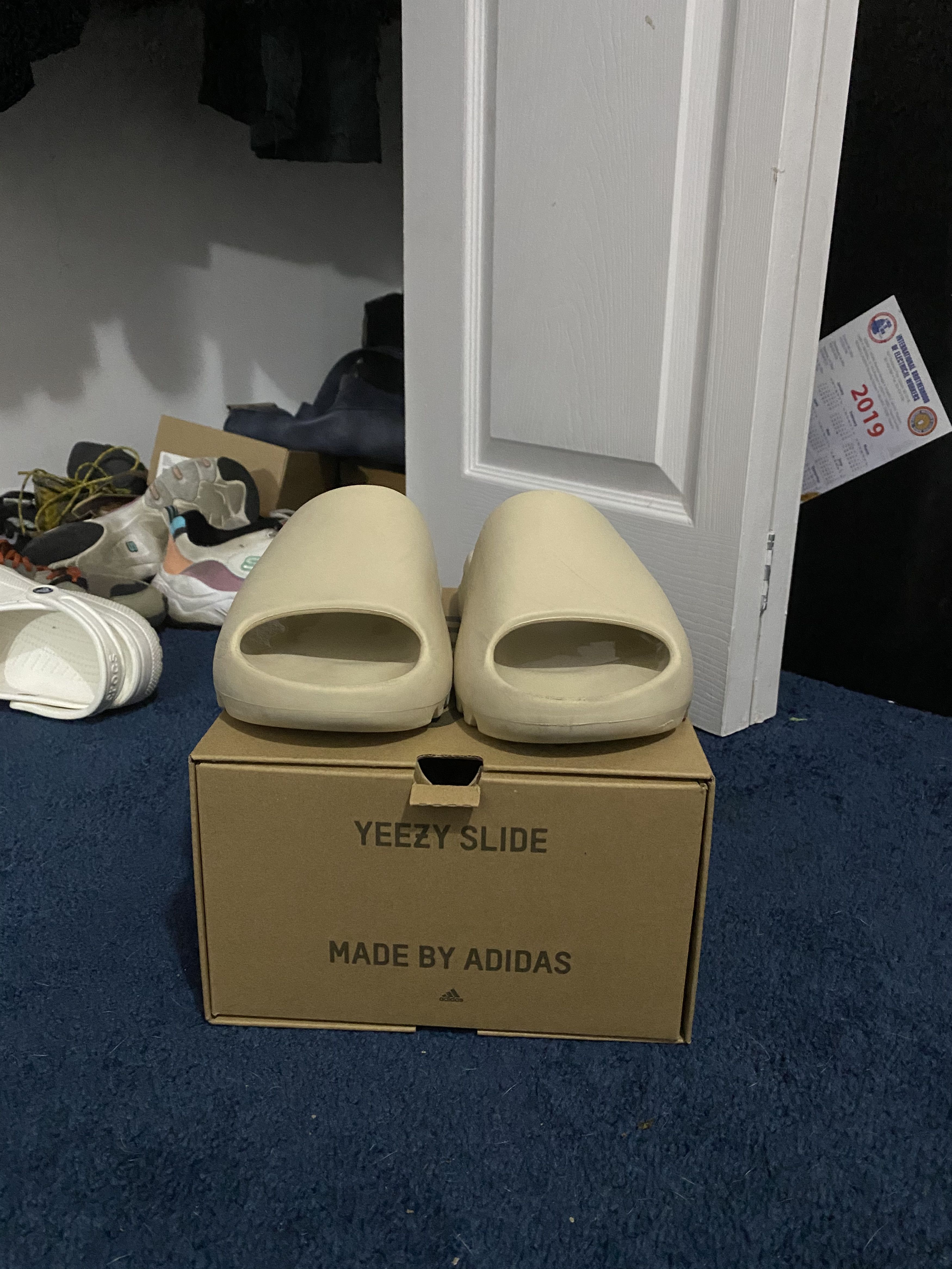 Yeezy outlet slide bone size 5