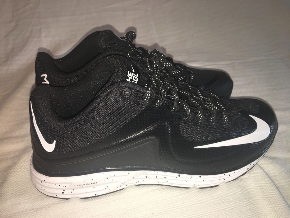 nike lunar mvp pregame