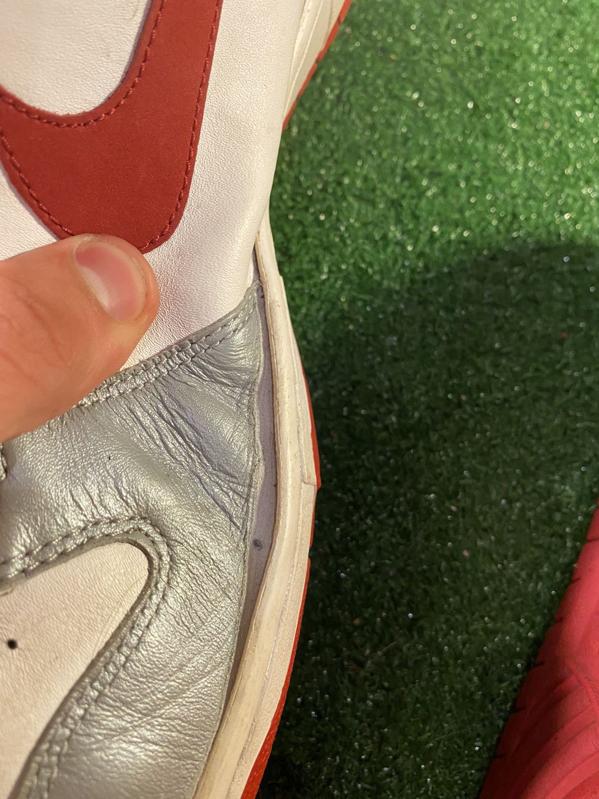 Nike VINTAGE RARE NIKE Dunk HighSilver Varsity Red White Size US 13 / EU 46 - 7 Thumbnail