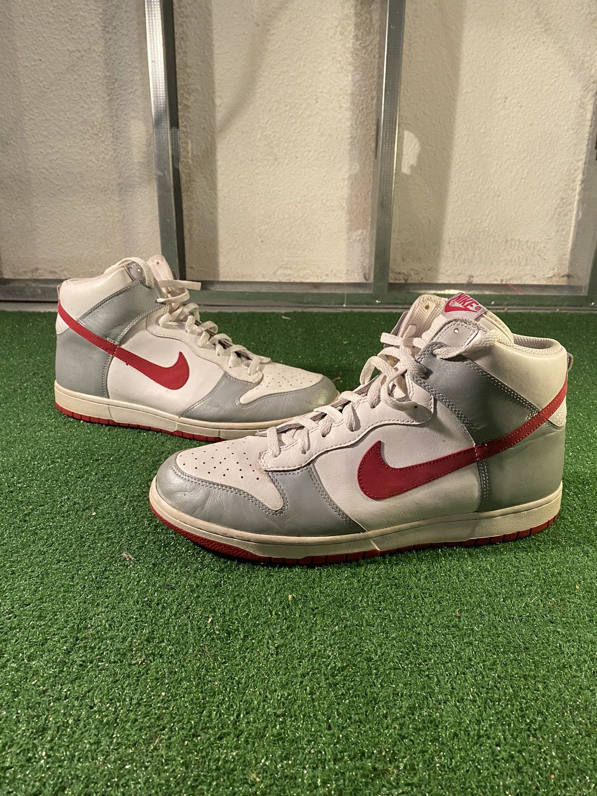 Nike VINTAGE RARE NIKE Dunk HighSilver Varsity Red White Size US 13 / EU 46 - 1 Thumbnail