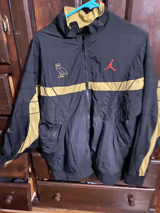 Jordan ovo flight hot sale jacket