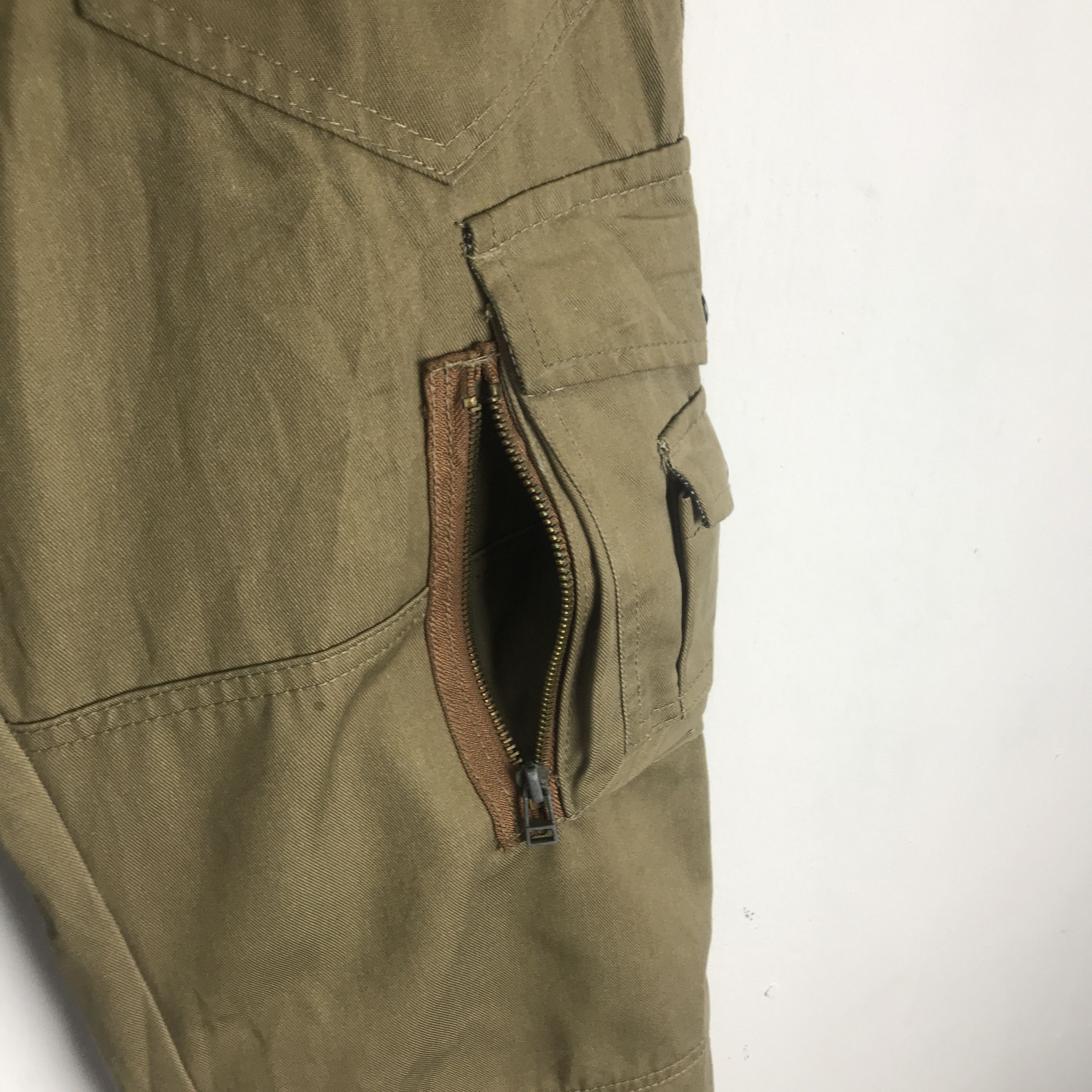Japanese Brand 🔥DOUBLE FOCUS CARGO PANT 11 MULTIPOCKET TACTICAL PANT Size US 32 / EU 48 - 4 Thumbnail