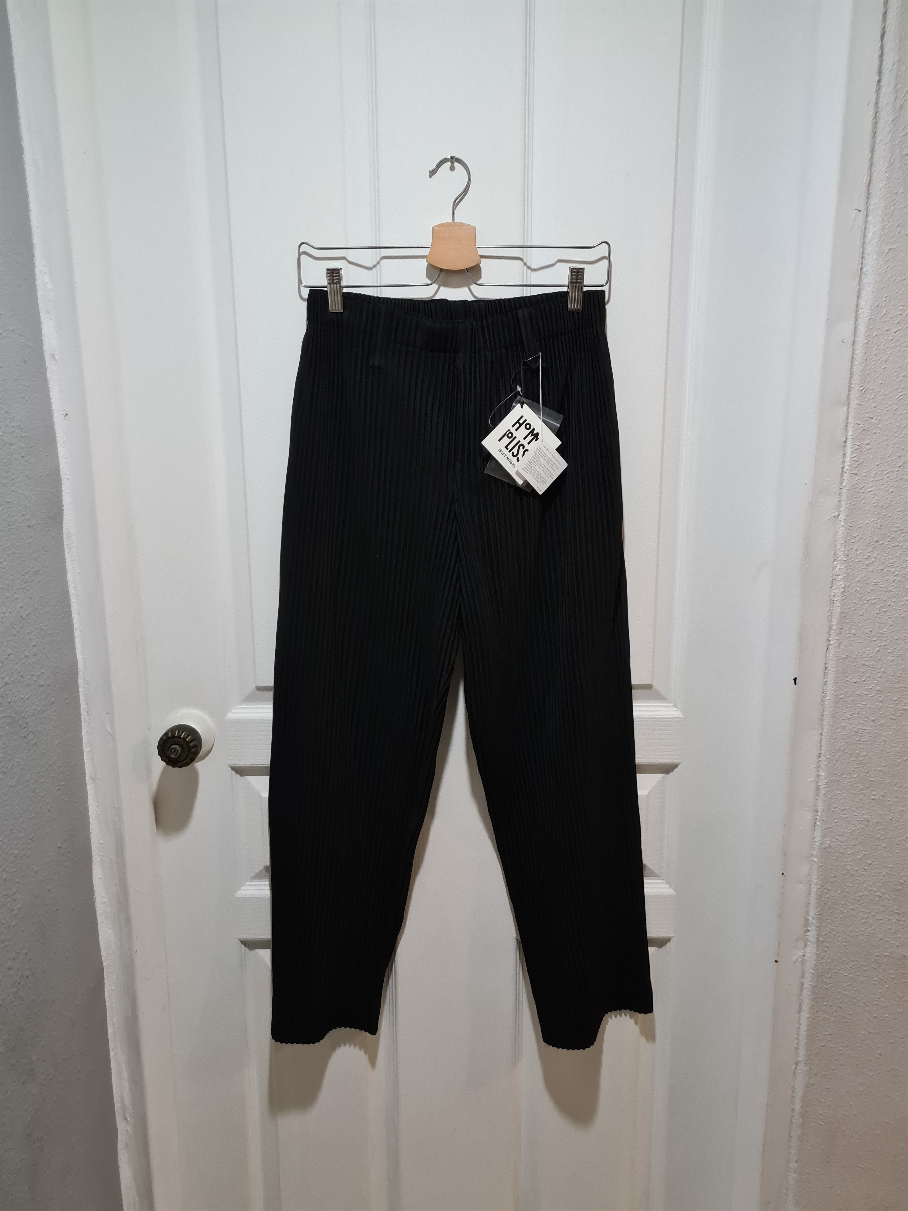 Issey Miyake Black Homme Plissé Pants (HP55 JF150) | Grailed