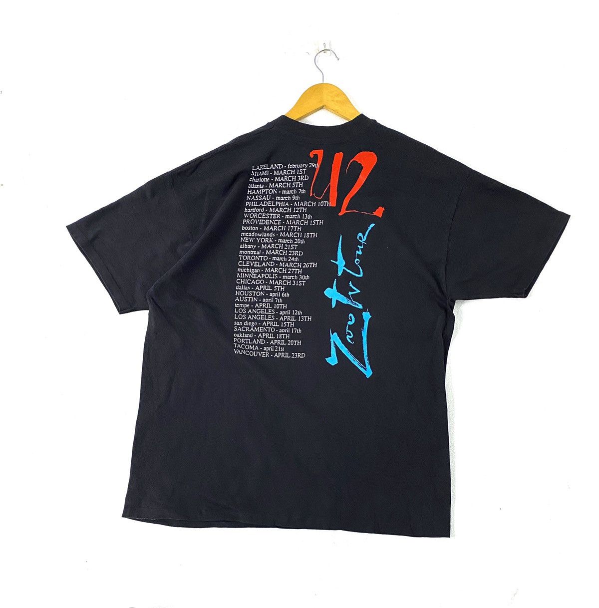 Band Tees × Vintage vintage 1991 U2 zoo tv tour rock nice