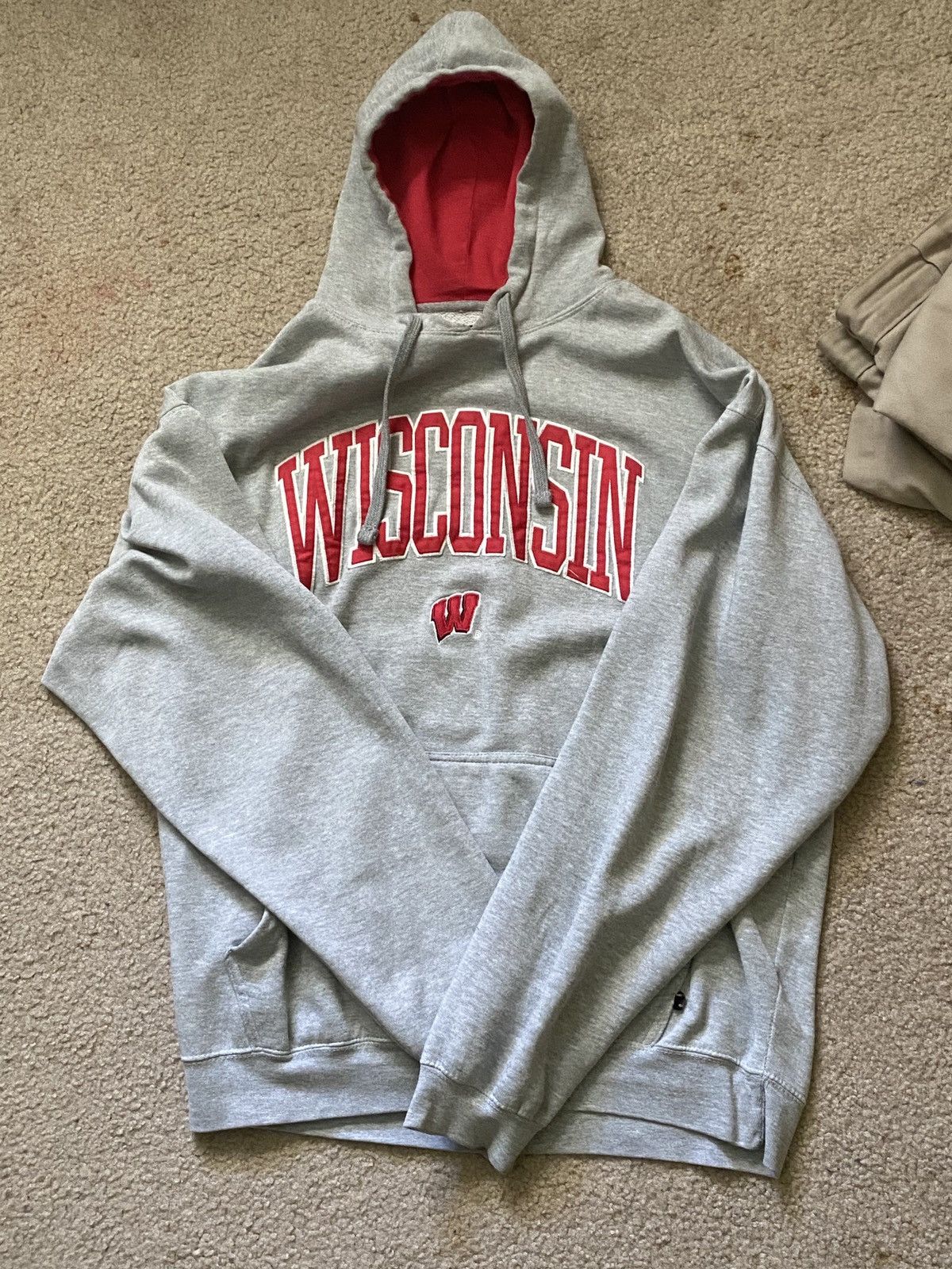 Vintage Vintage University of Wisconsin Pullover Hoodie Size US XXL / EU 58 / 5 - 1 Preview