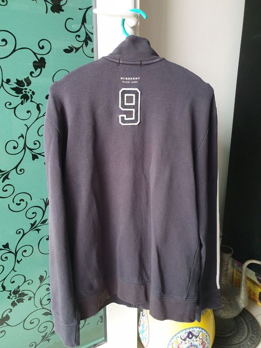 Burberry black best sale label sweater