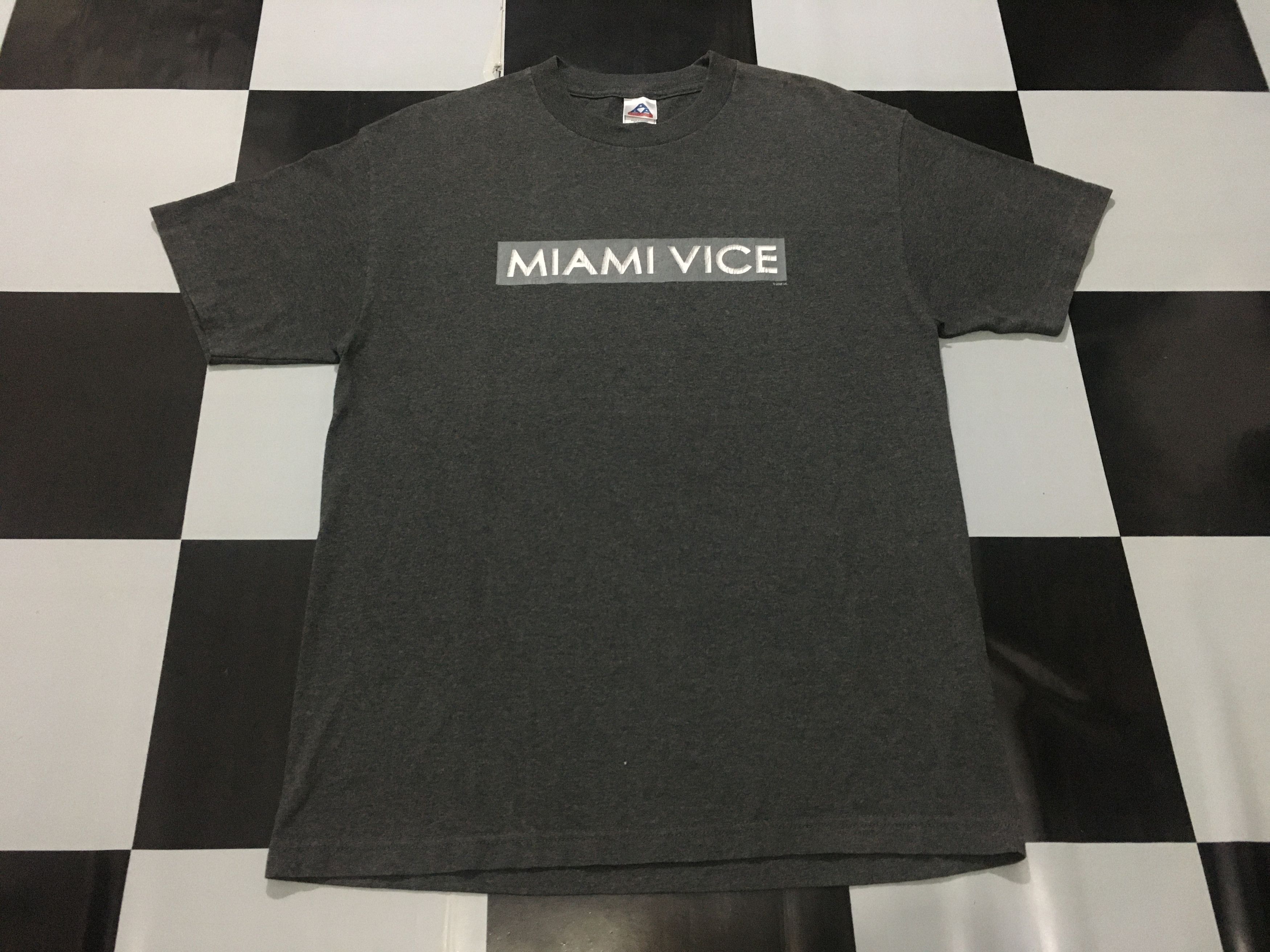 Vintage 🔥 Vintage Miami Vice Shirt Colin Farrell Jamie Foxx 2000s Size US L / EU 52-54 / 3 - 2 Thumbnail