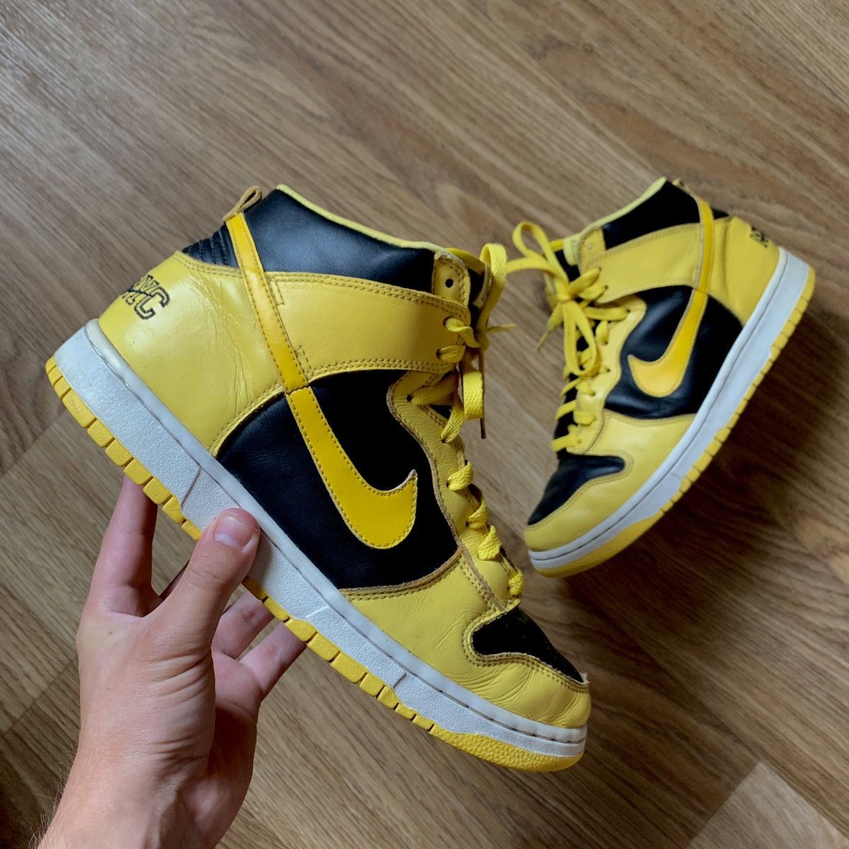 Nike 1999 Nike Dunk High Le Goldenrod “NYC” | Grailed