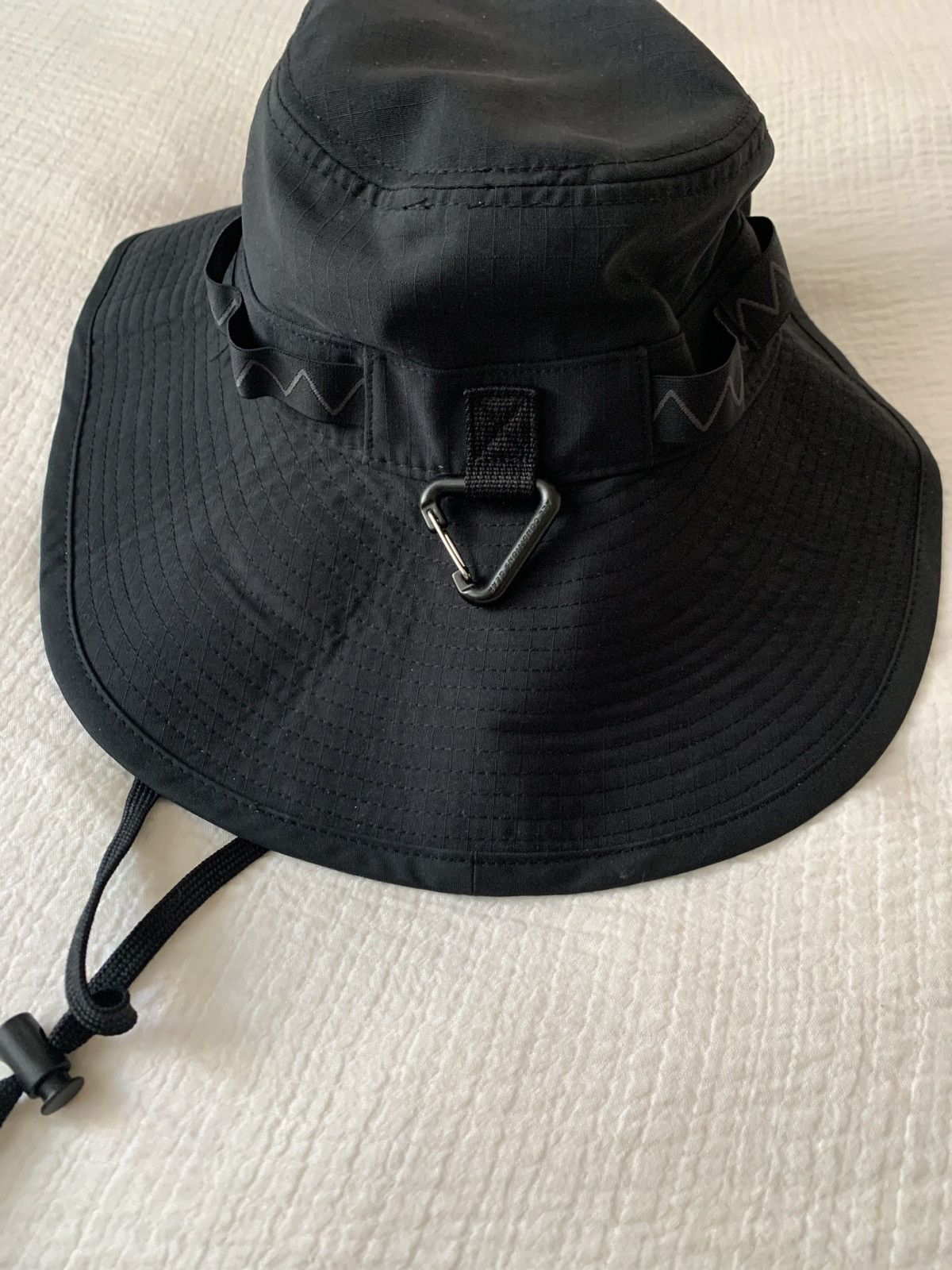 Nike ACG Nike ACG Bucket Hat Size S/M Black CU6525010 Grailed