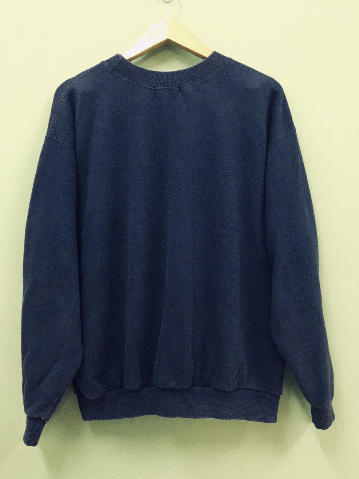 Vintage PENTHOUSE - VINTAGE SPELL OUT EMBROIDERED LOGO SWEATSHIRT Size US L / EU 52-54 / 3 - 5 Thumbnail
