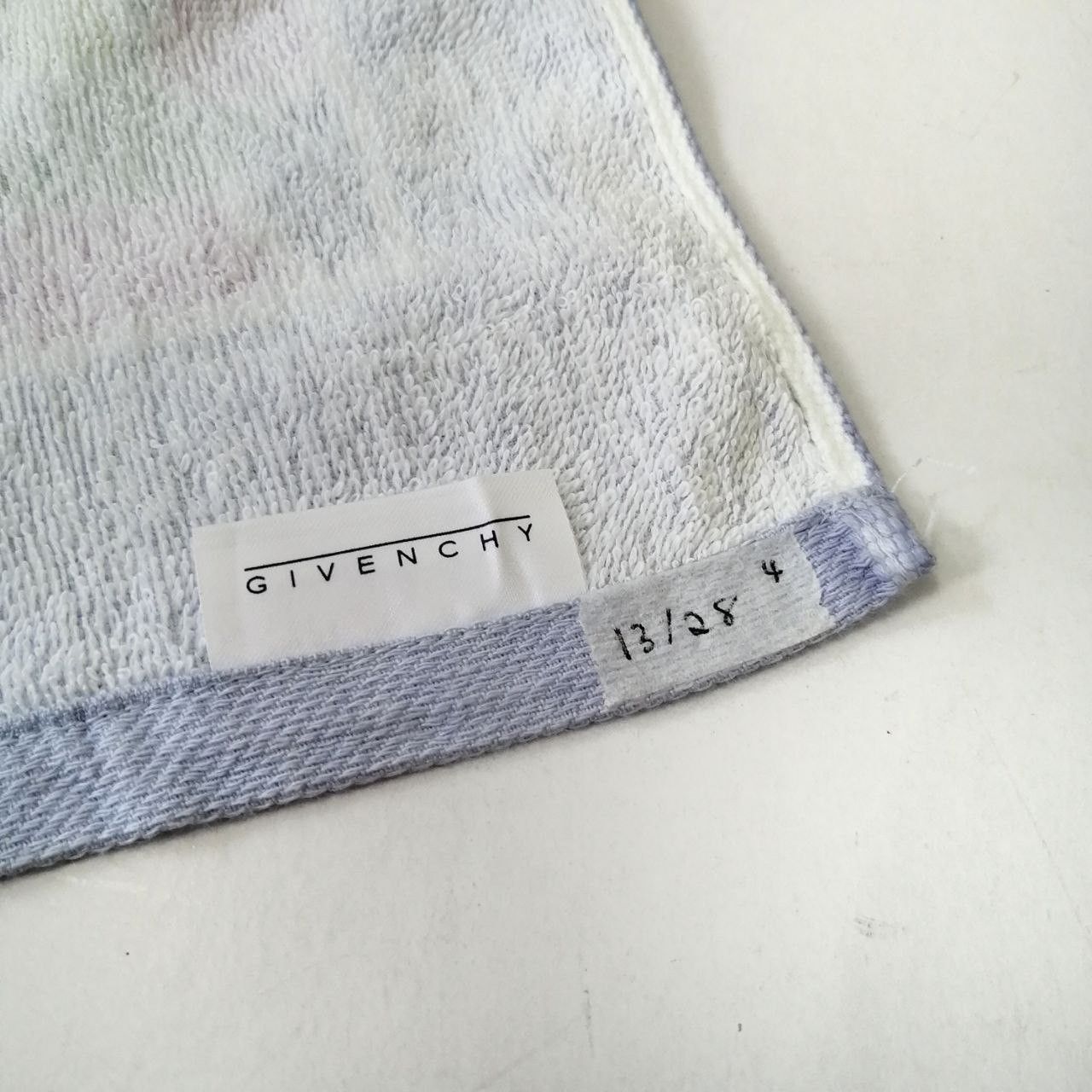 🔥Vintage GIVENCHY Flowers Hand Towel