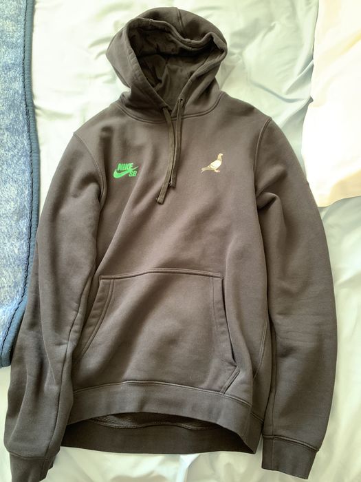 Staple x nike best sale sb panda pigeon hoodie