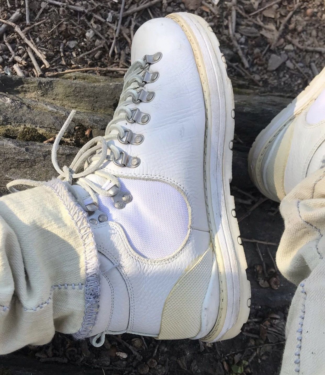 レア　VISVIM ￼セラSerra ブーツ白US7 箱なし Visvim White Serra Boots | Grailed