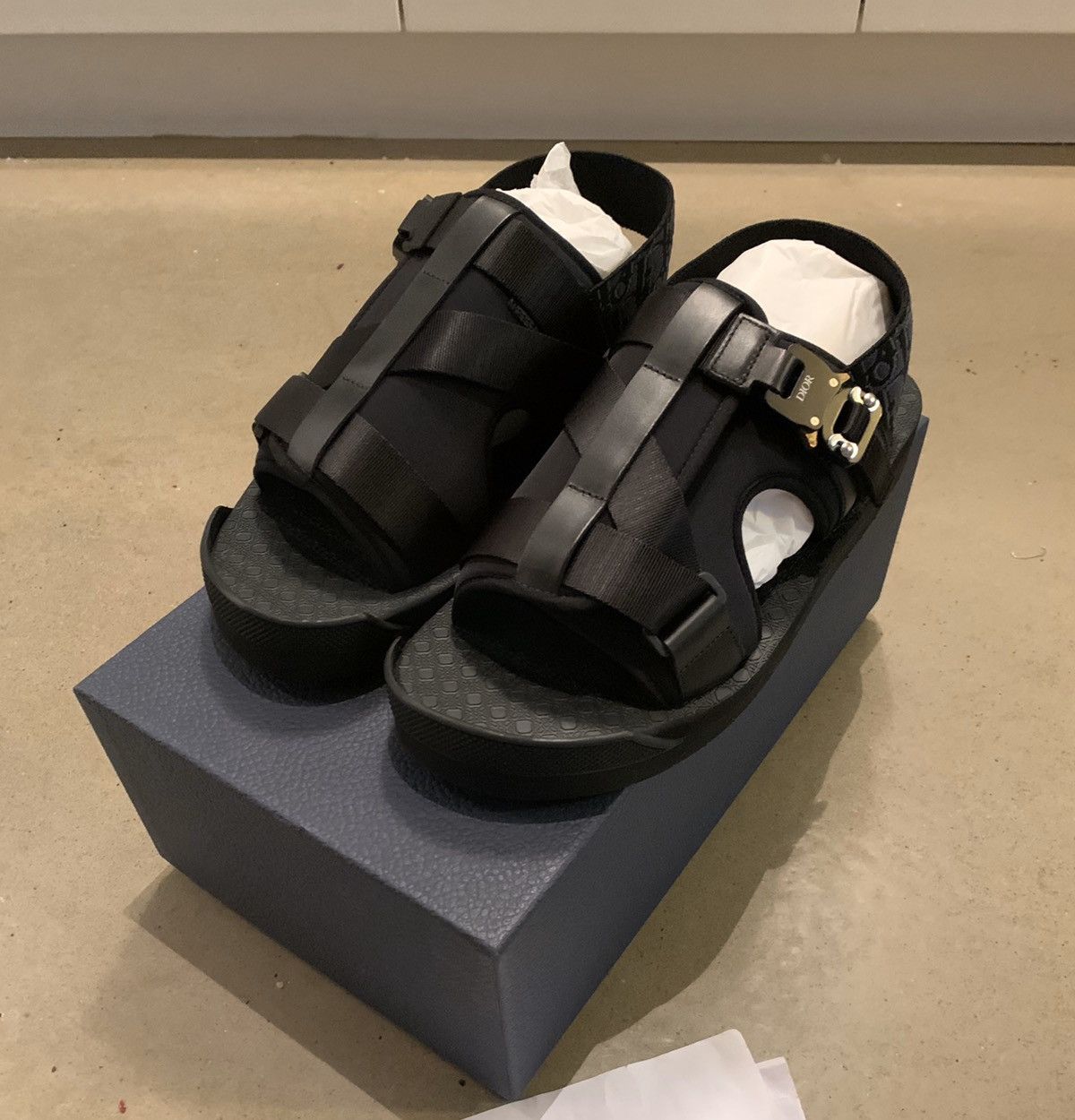 Dior on sale alyx sandals