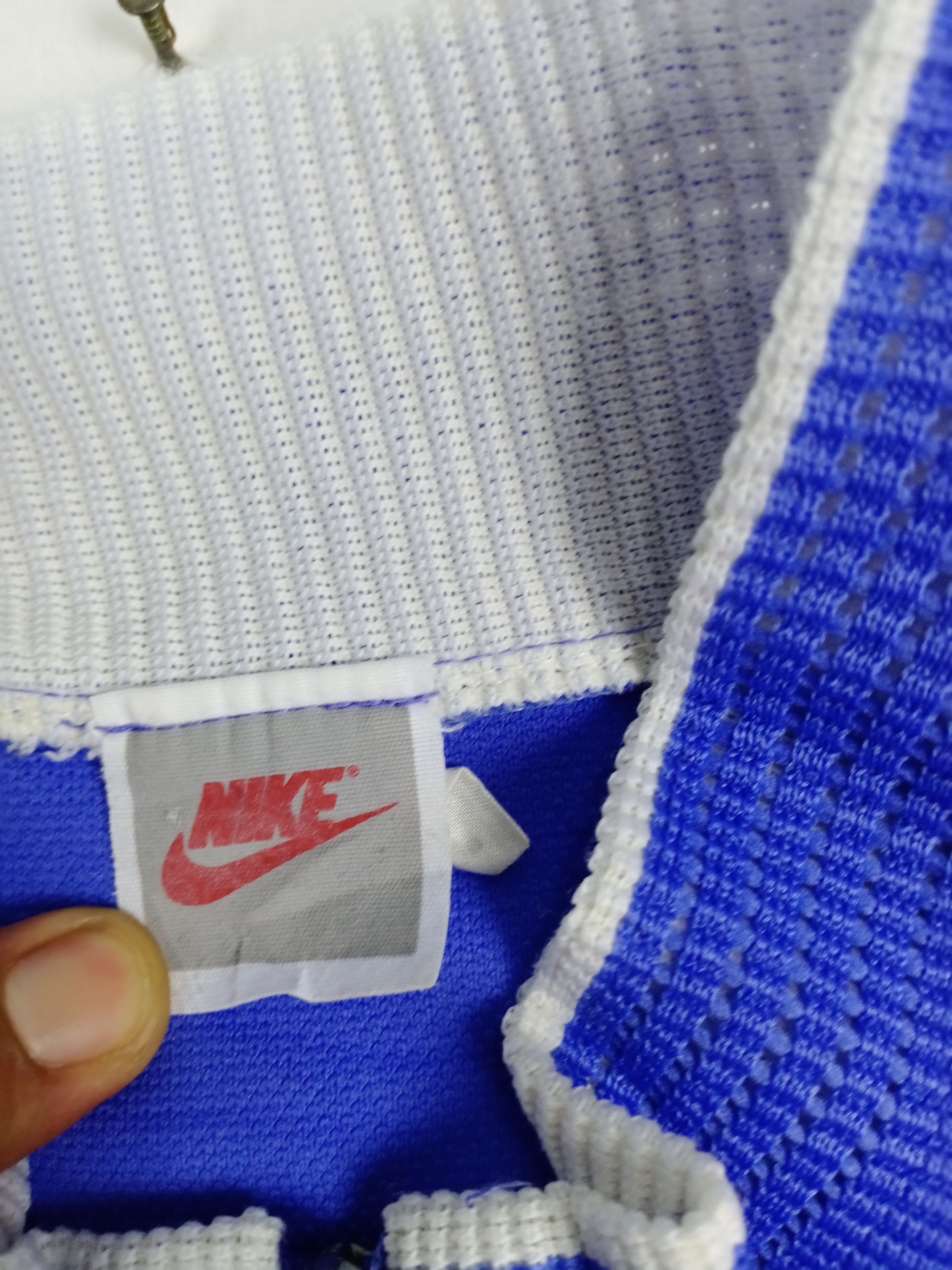 Nike × Vintage Vintage 90s Nike Gray Tag Embroidered logo Sweater Size US XL / EU 56 / 4 - 4 Thumbnail