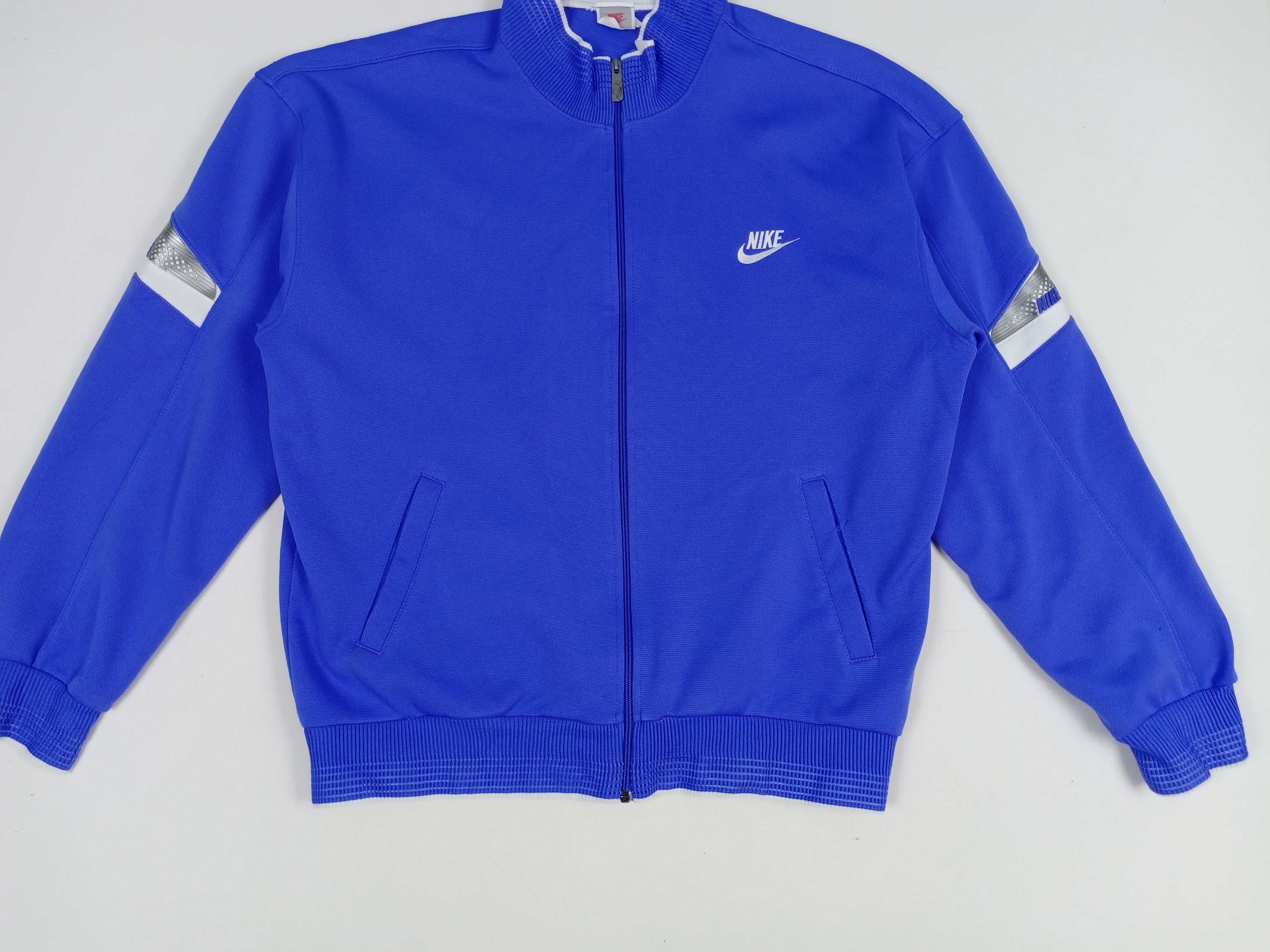 Nike × Vintage Vintage 90s Nike Gray Tag Embroidered logo Sweater Size US XL / EU 56 / 4 - 7 Thumbnail