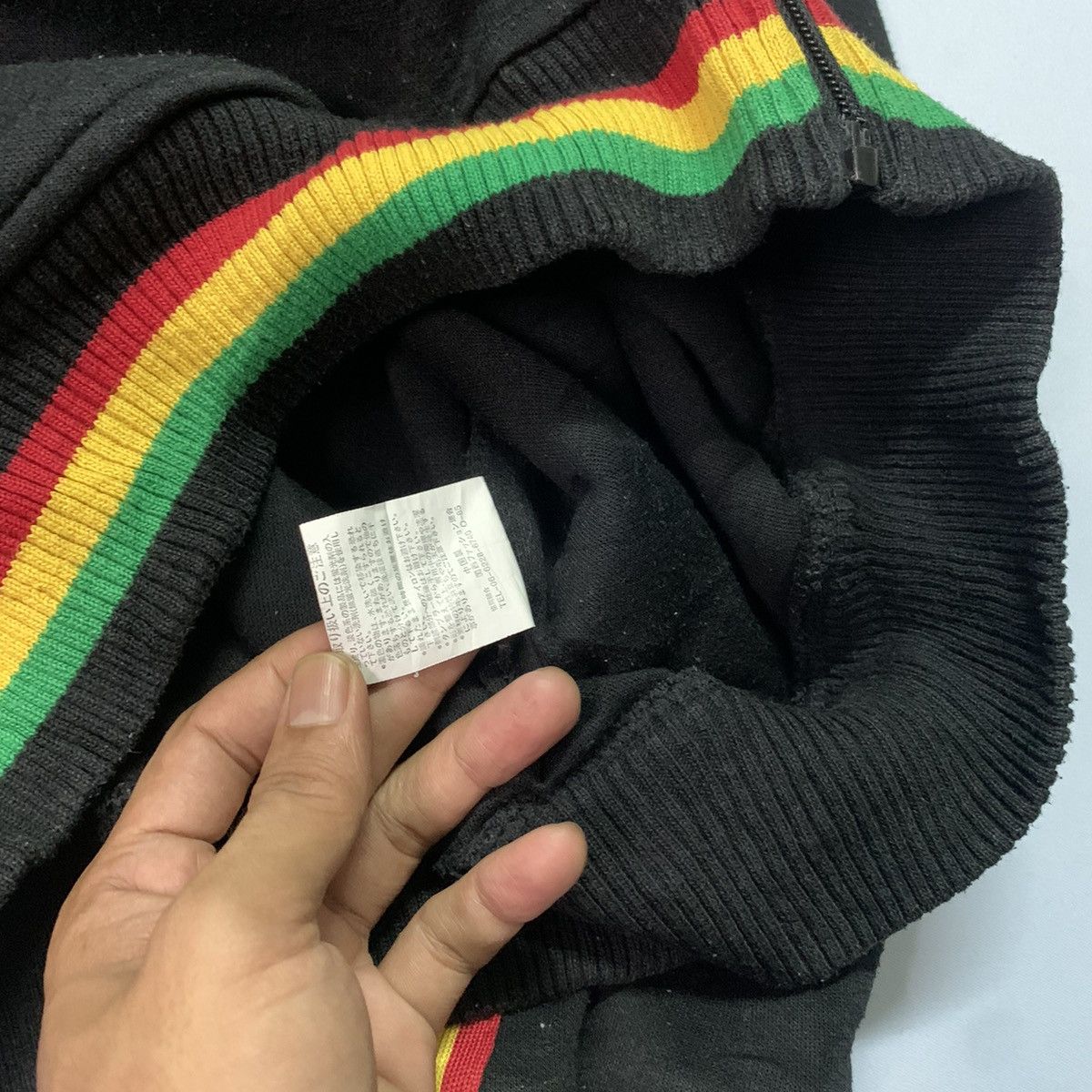 Japanese Brand × Vintage Vintage Marijuana Rasta Mania Small Logo Hoodie Sweater Size US L / EU 52-54 / 3 - 8 Thumbnail