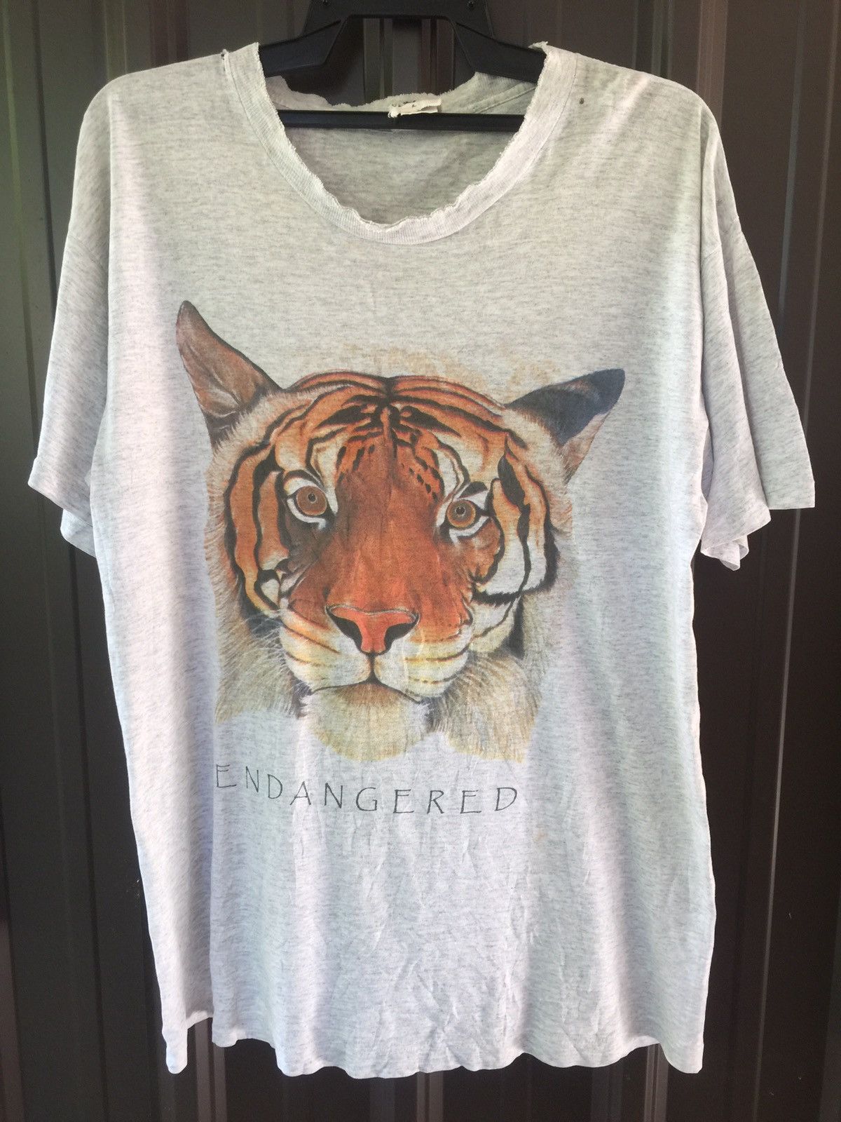 Japanese Brand Vtg Endangered Tiger Distressed Tee Size US M / EU 48-50 / 2 - 1 Thumbnail