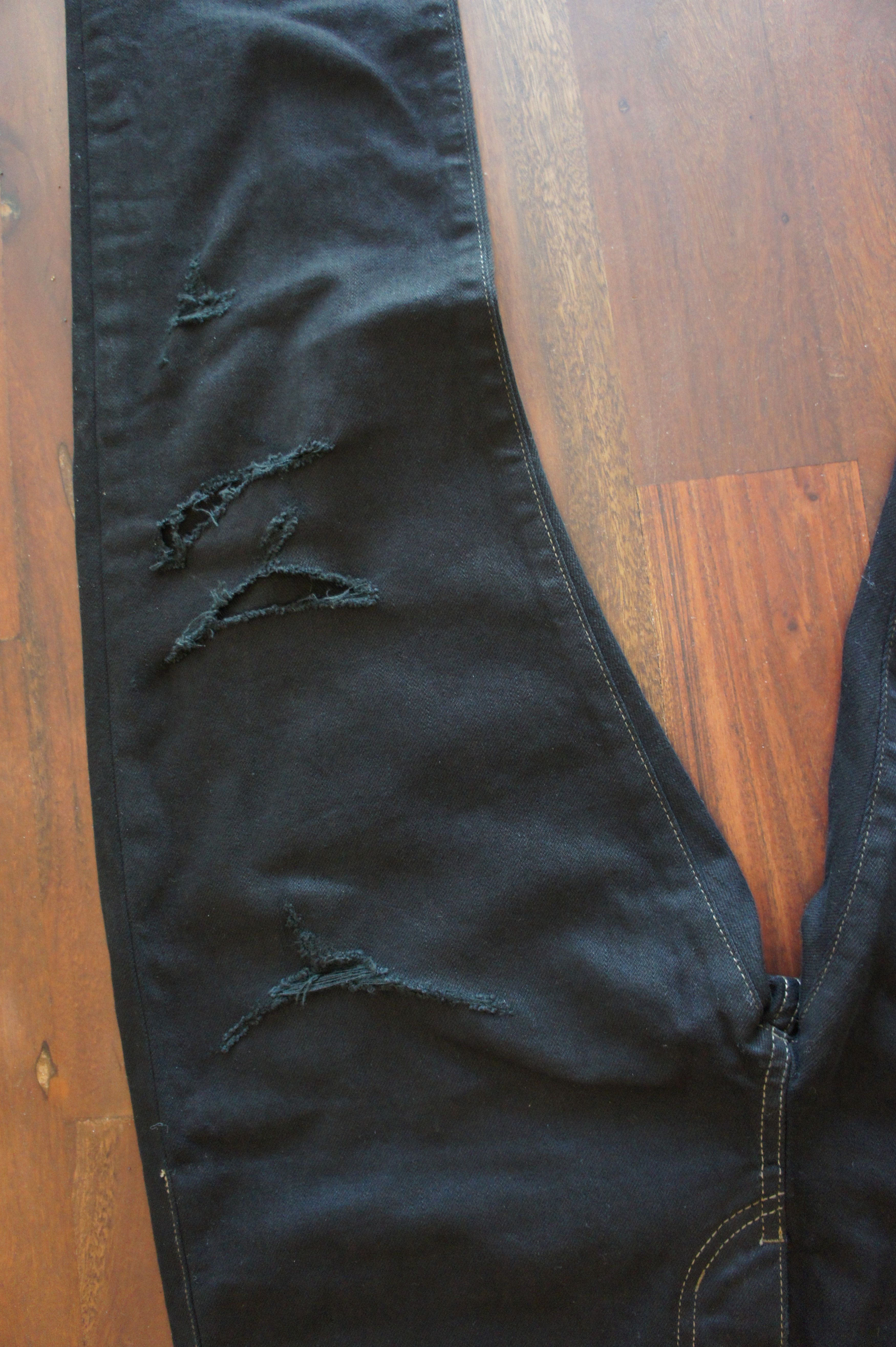 SAINT LAURENT D02 M/SK-LWダメージデニムパンツ 29 中古・古着通販】Saint Laurent Paris (サンローランパリ) D02 M