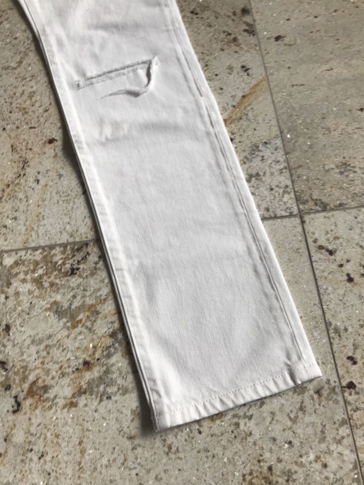 Saint Laurent Paris D02 White Destroyed Knees Size US 32 / EU 48 - 13 Thumbnail