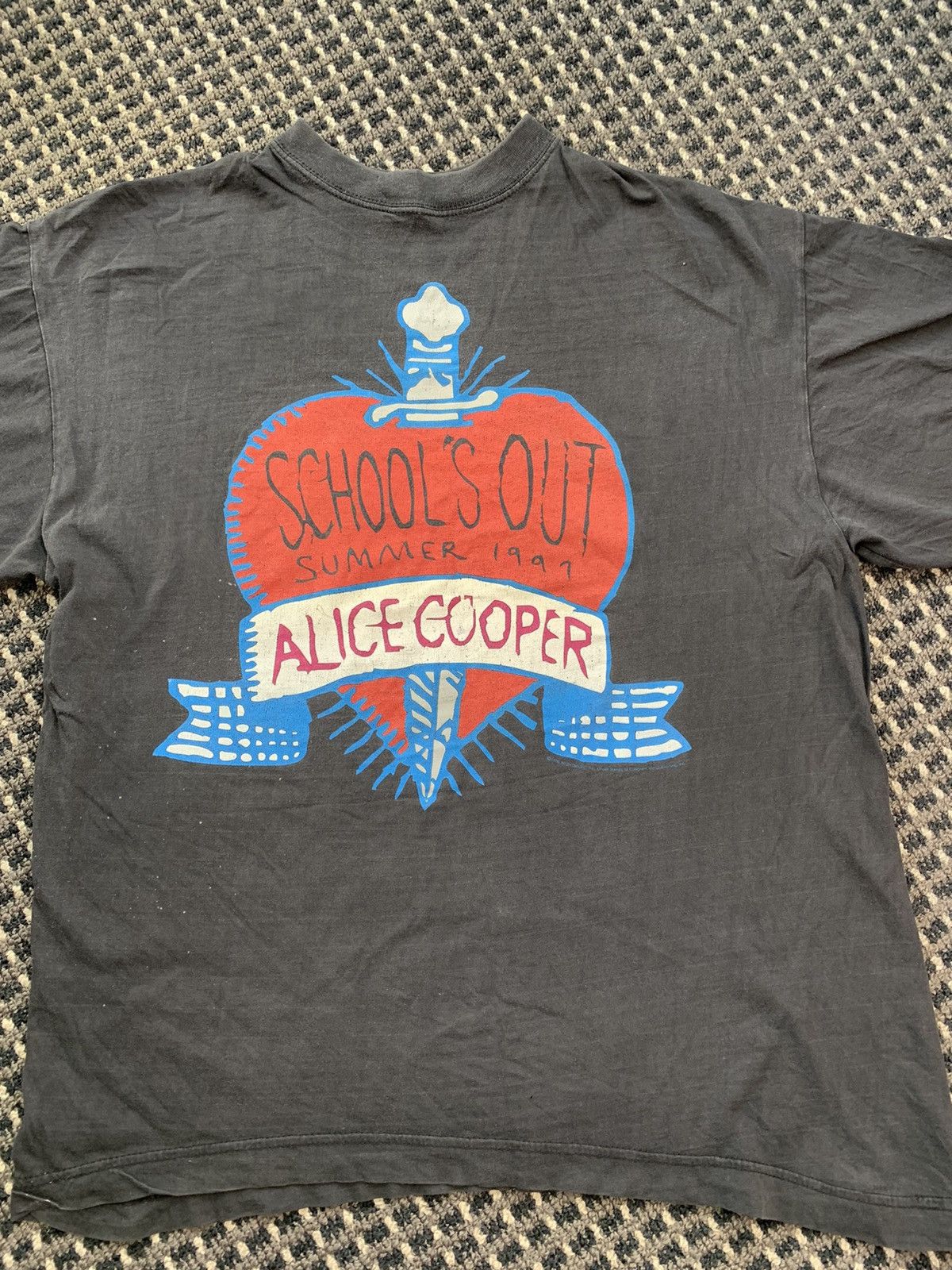 Vintage Alice cooper schools out summer 1997