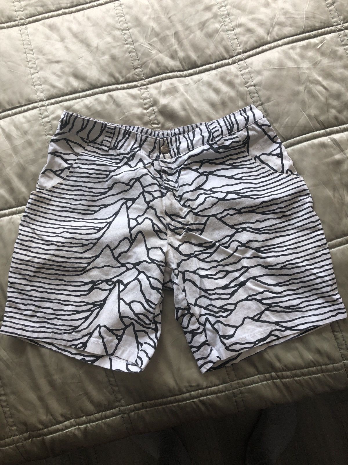 Vintage Vintage Joy Division Unknown Pleasures Rare Unique Shorts Size US 30 / EU 46 - 1 Thumbnail