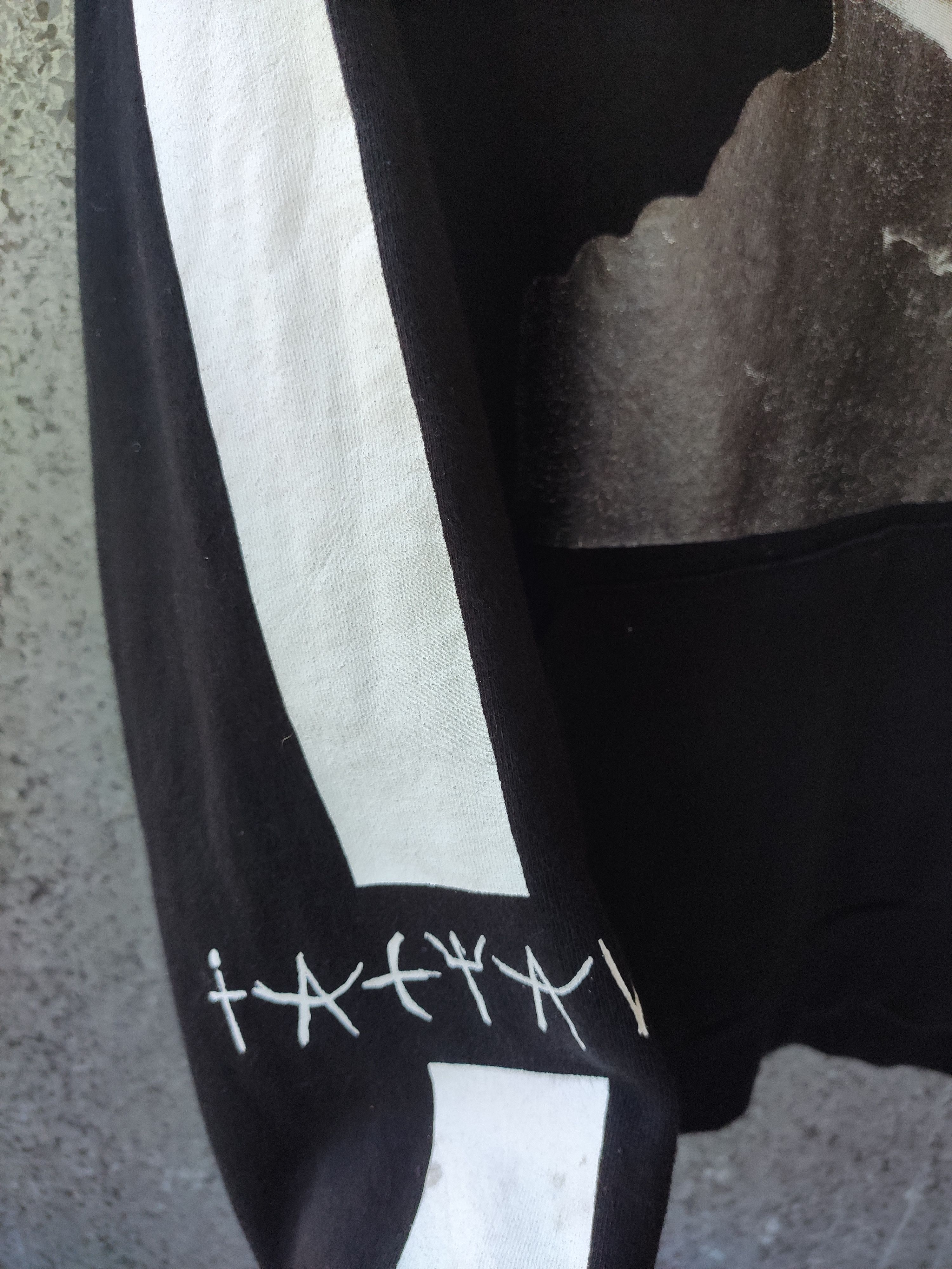 Band Tees Rise Tae Yang Hoodies kpop Size US L / EU 52-54 / 3 - 4 Thumbnail