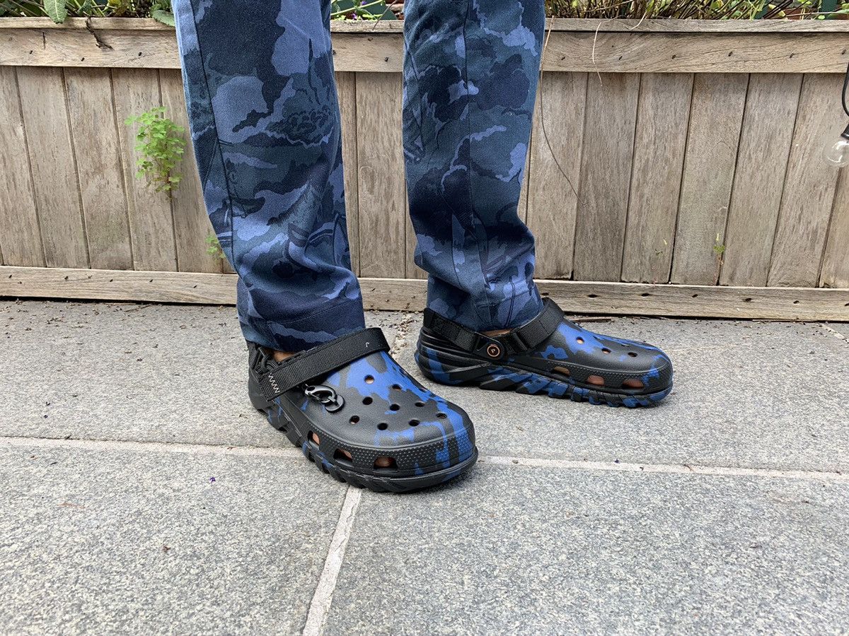 Post malone shop crocs size 13