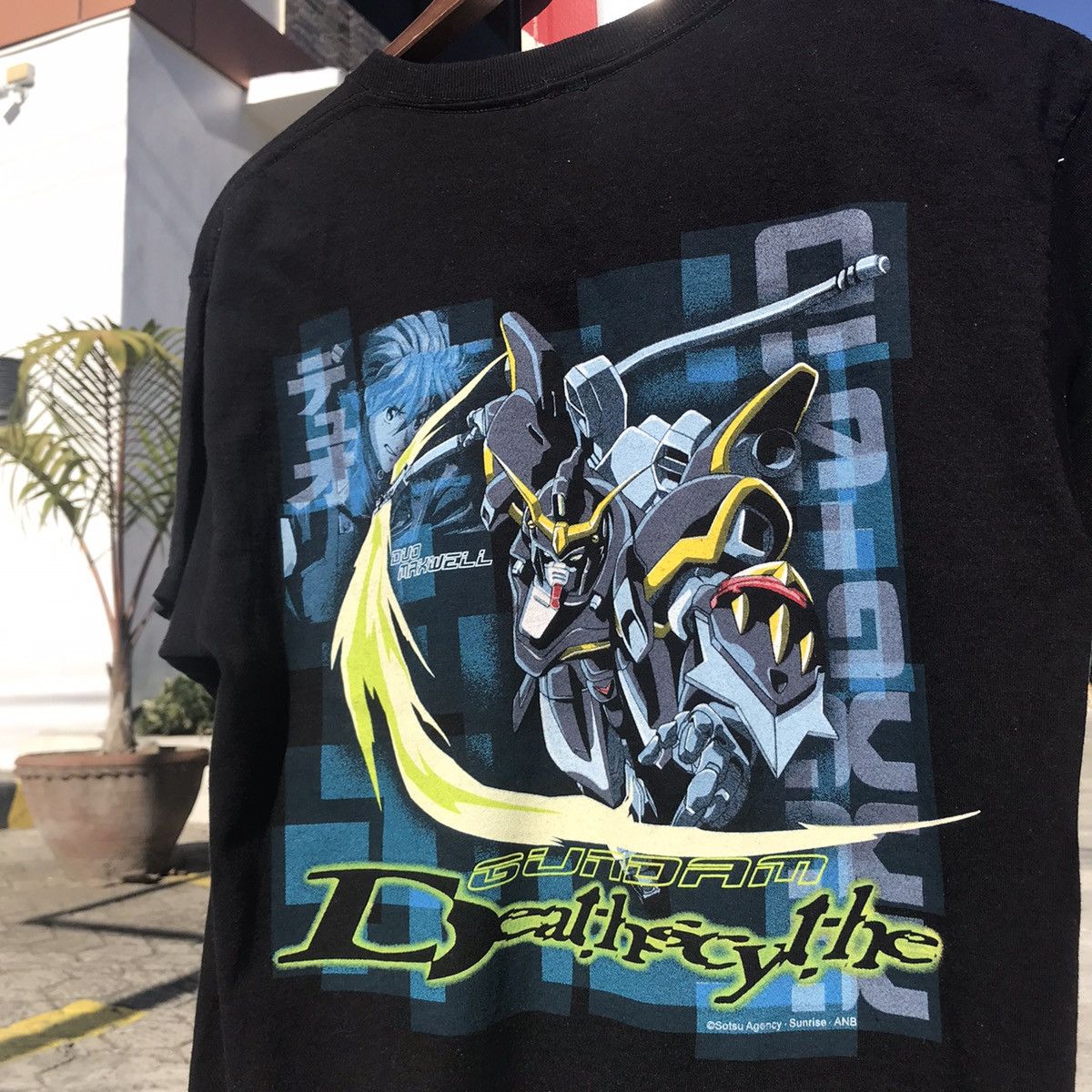 Vintage 00s Gundam Wing Anime Shirt hotsell