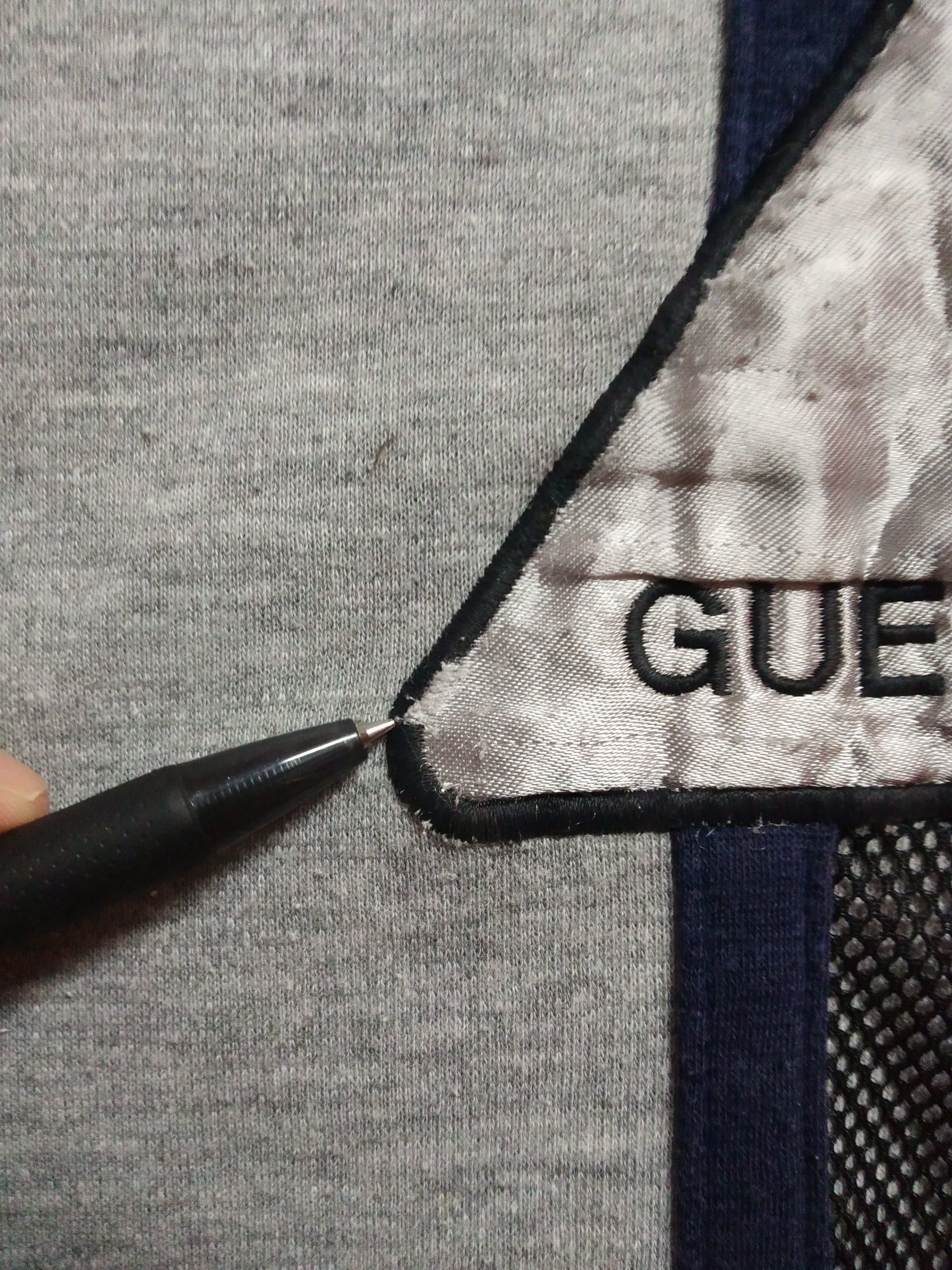 Guess × Vintage Vtg Guess Club Sport Big Logo T- shirt Size US L / EU 52-54 / 3 - 8 Thumbnail
