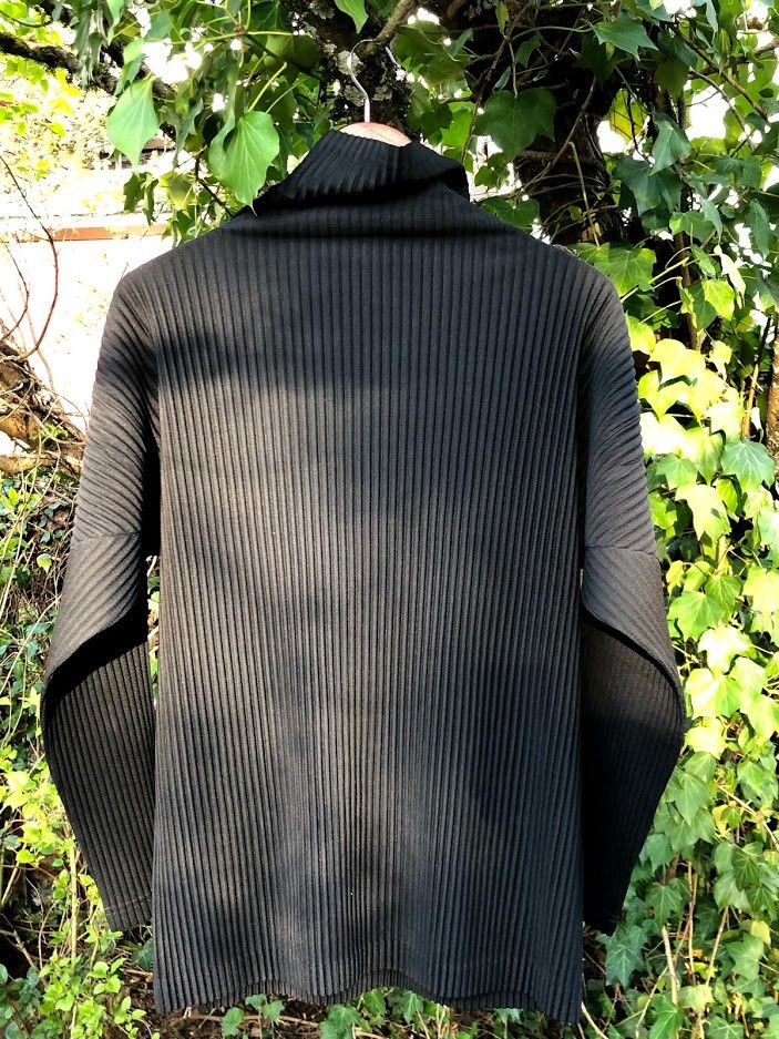 Issey Miyake Issey Miyake Homme Plisse Turtleneck L/S - size