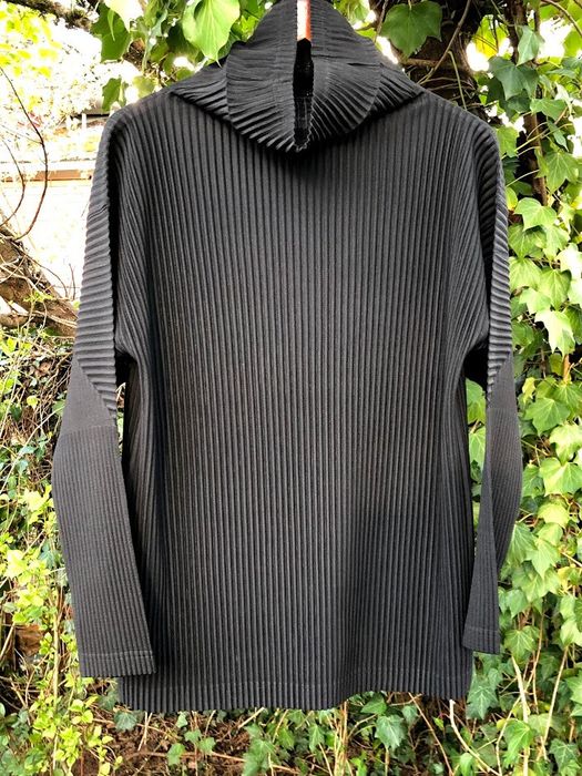 Issey Miyake Issey Miyake Homme Plisse Turtleneck L/S - size 3