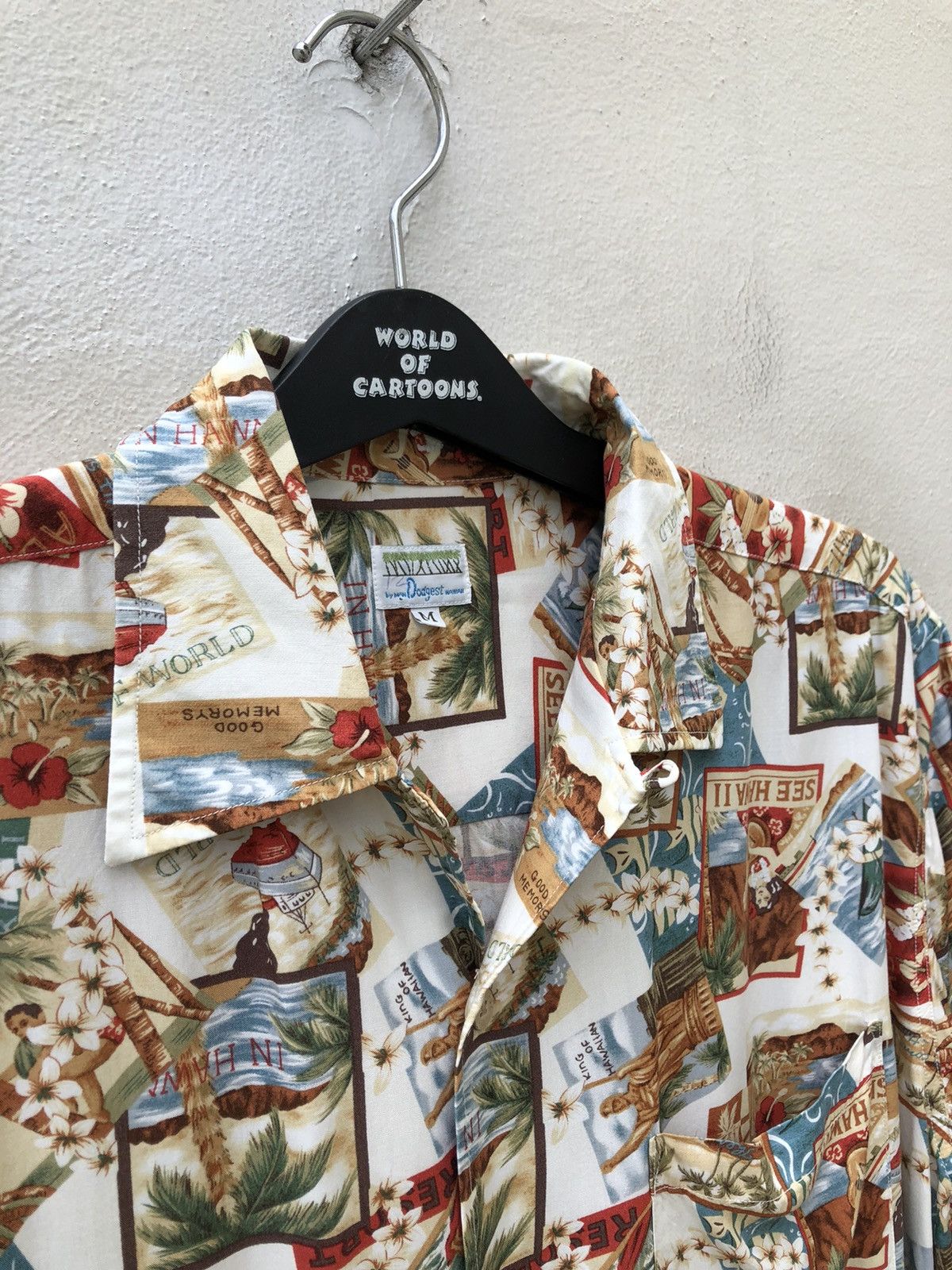 Vintage Japanese Hawaiian Shirt Dodgest Rayon Aloha Size US M / EU 48-50 / 2 - 4 Thumbnail