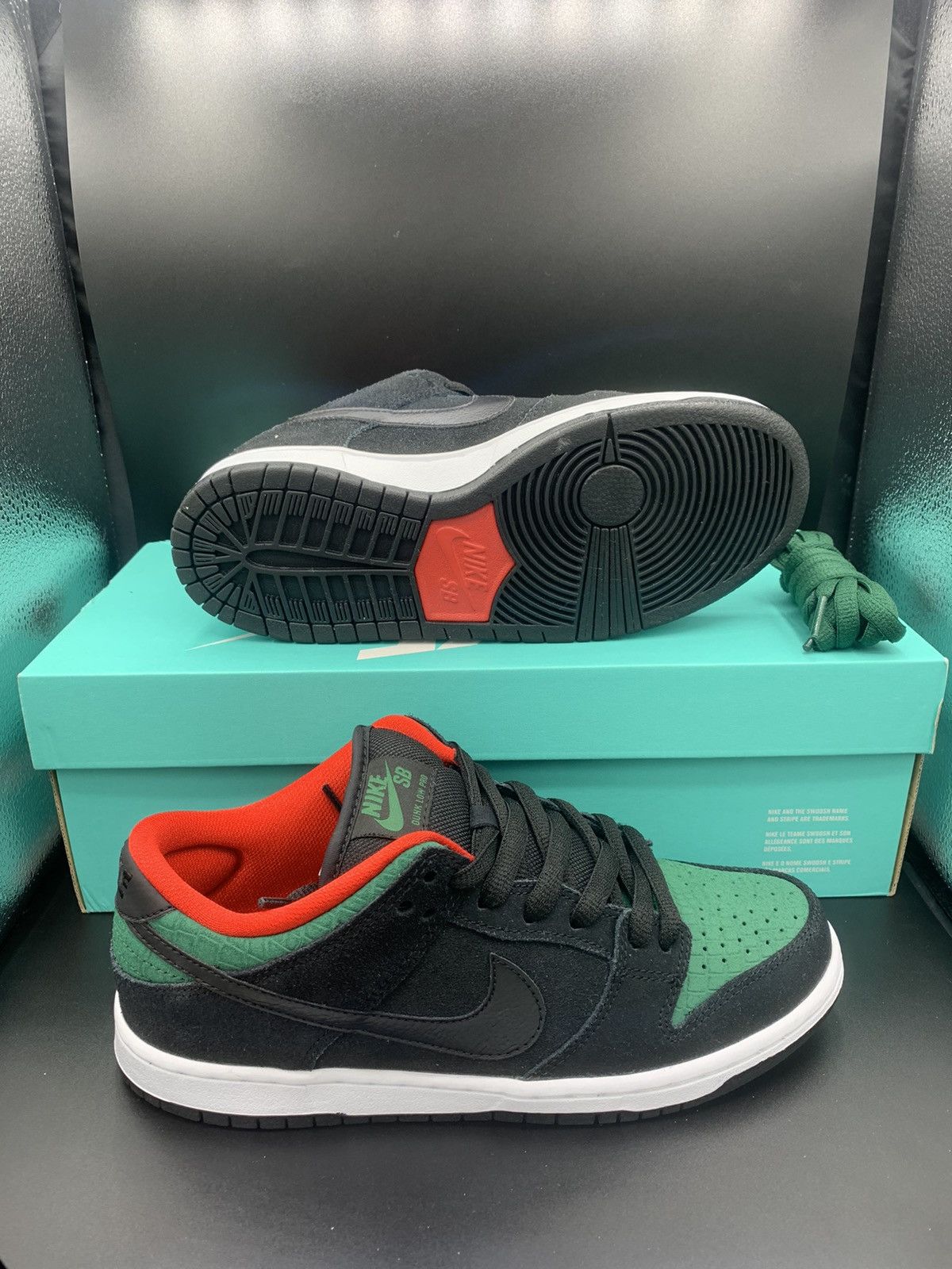 dunk sb gucci