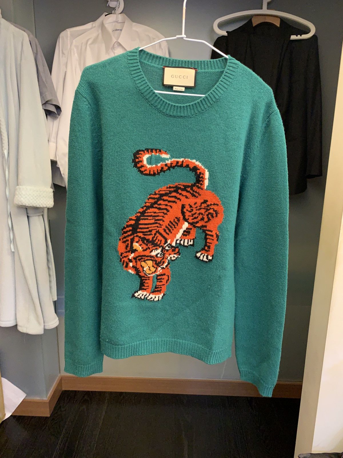 Gucci Intarsia Tiger Jumper in Green for Men