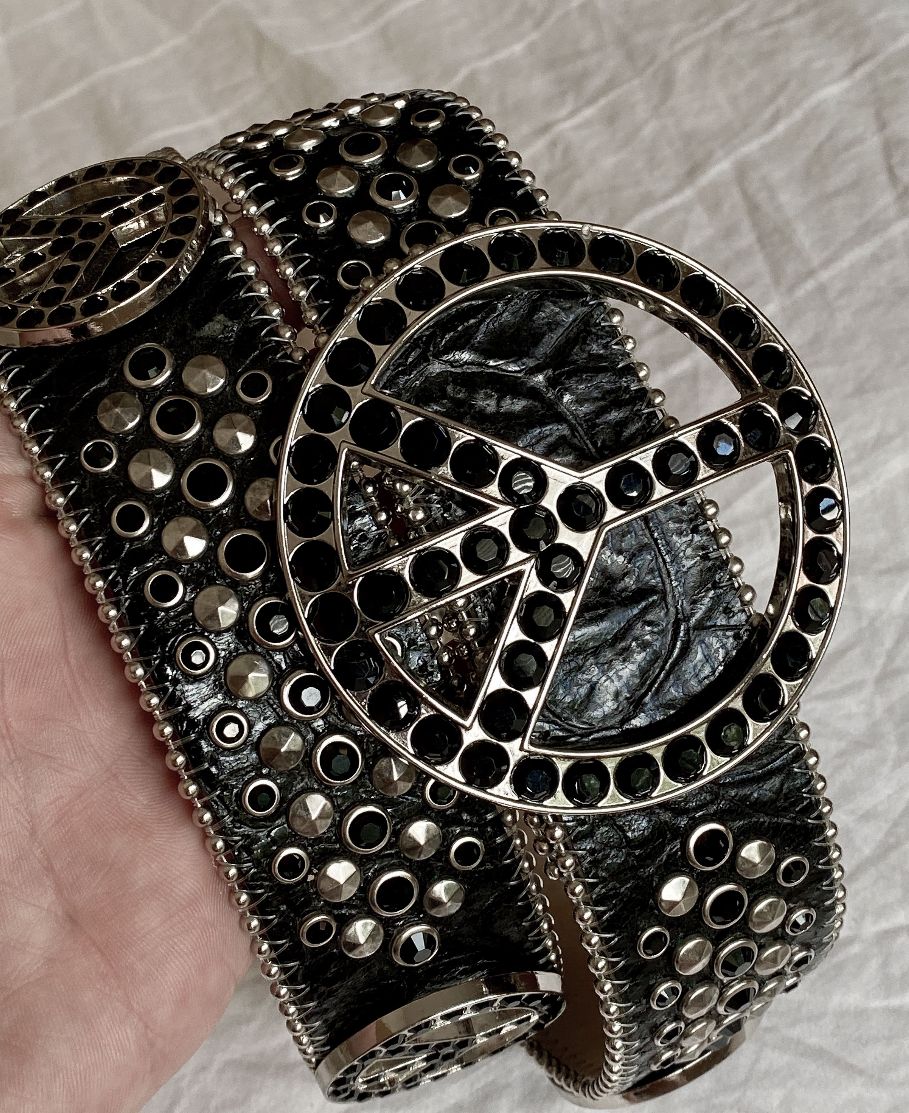 B.B. Simon b.b. simon Belt Size 32 L Black Silver Peace Sign  display picture 1