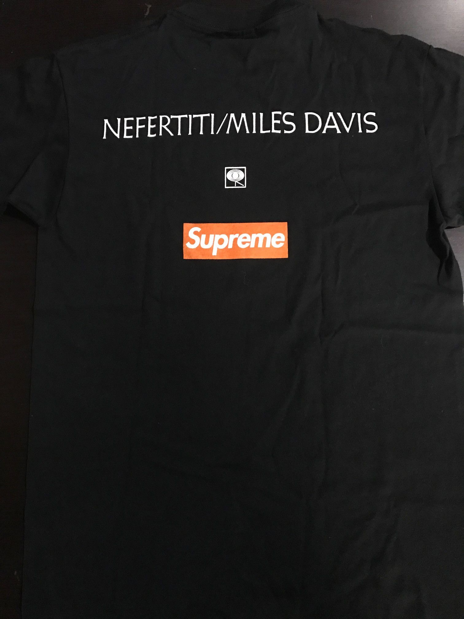 シュプリームSupreme Miles Davis Nefertiti Tシャツ M