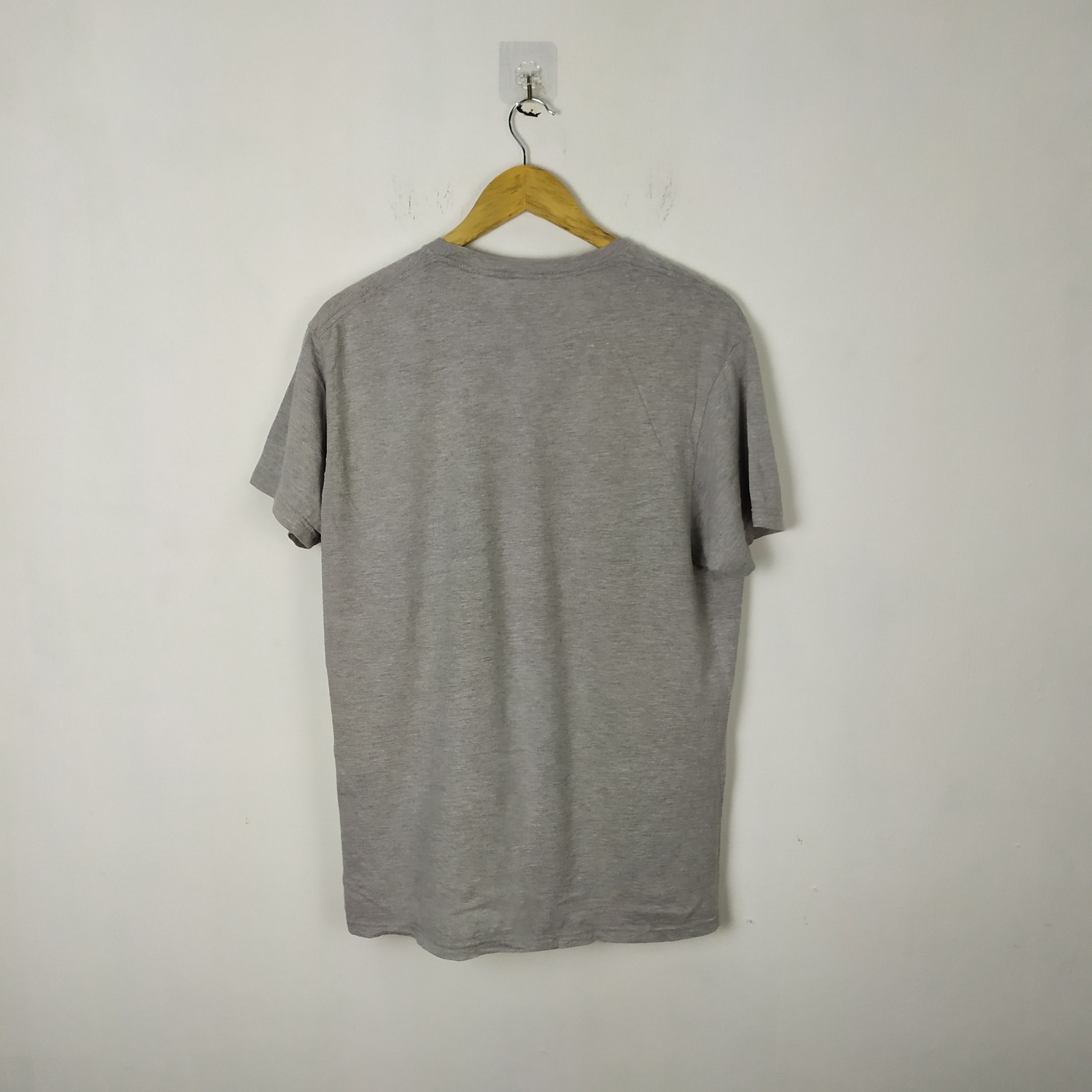 Levi's Levi Strauss & Company tee shirt Size US L / EU 52-54 / 3 - 3 Thumbnail