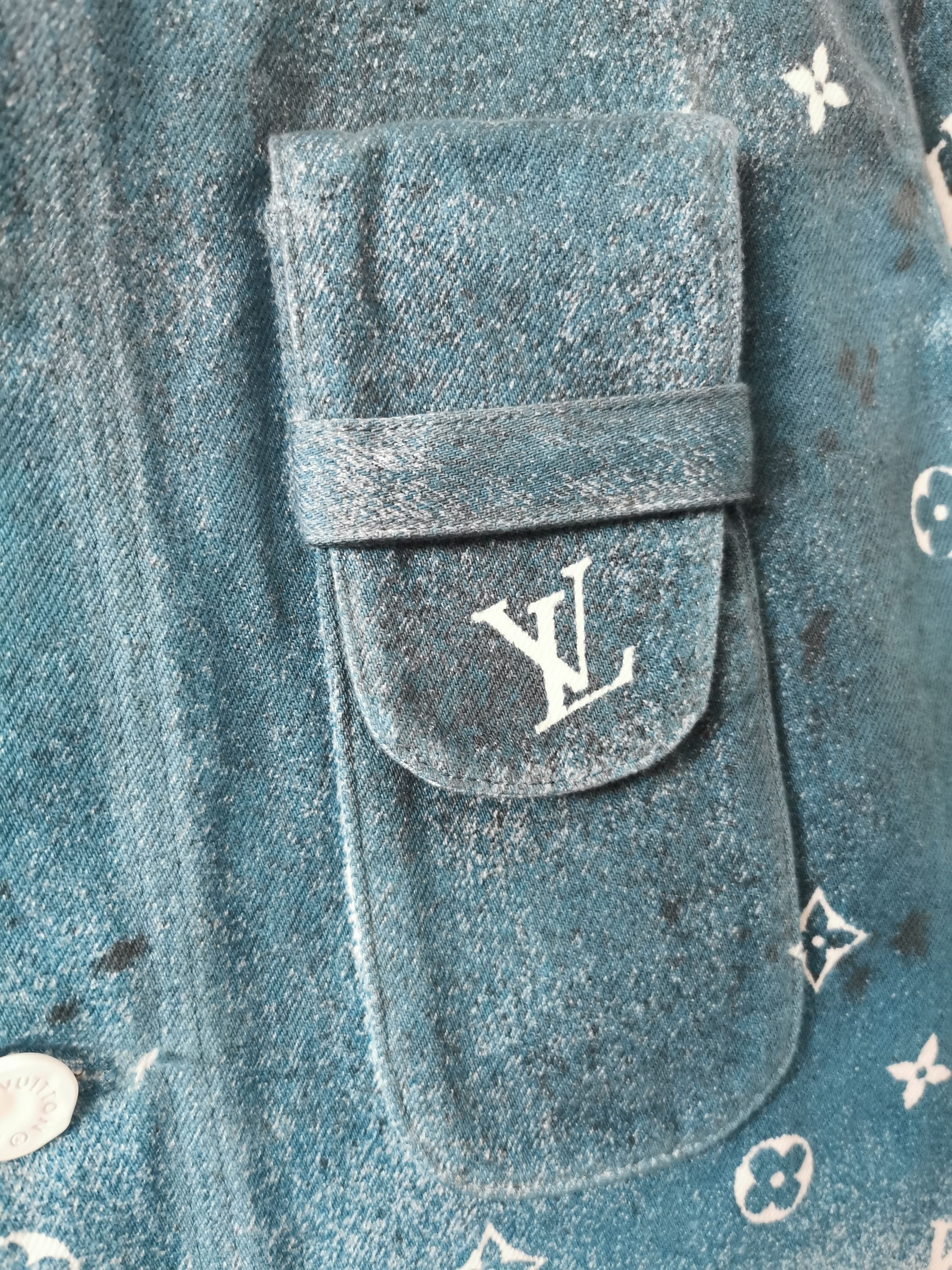 Louis Vuitton SS20 Handpainted Monogram Degrade Denim Over/Workshirt Size US XS / EU 42 / 0 - 4 Thumbnail