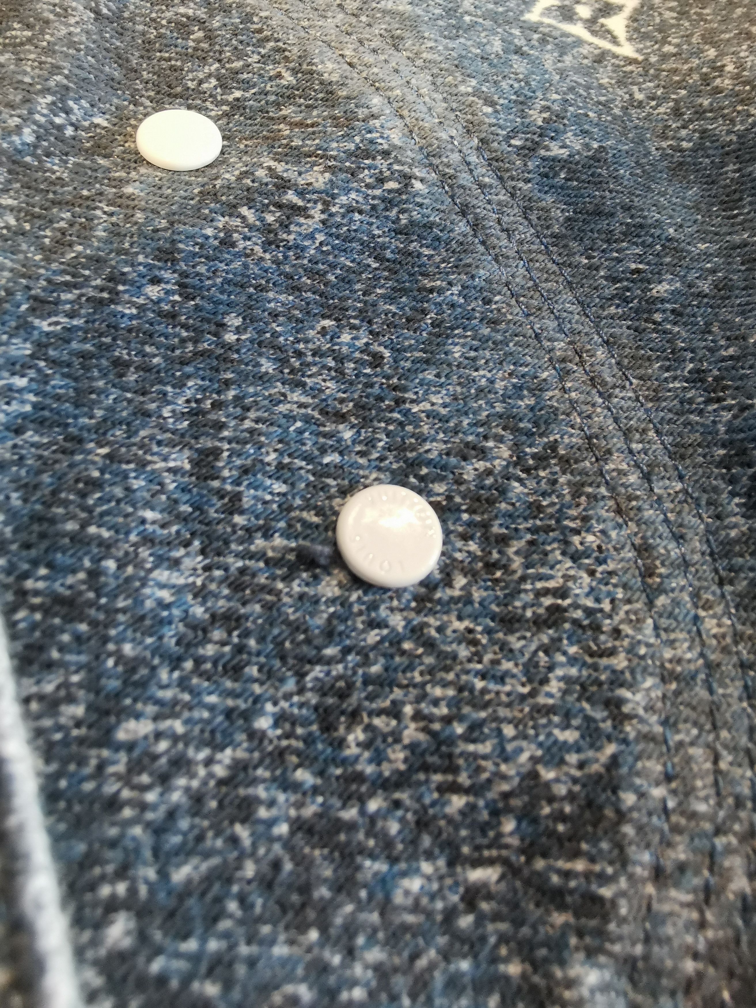 Louis Vuitton SS20 Handpainted Monogram Degrade Denim Over/Workshirt Size US XS / EU 42 / 0 - 7 Thumbnail