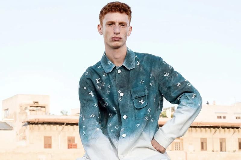 Louis Vuitton SS20 Handpainted Monogram Degrade Denim Over/Workshirt Size US XS / EU 42 / 0 - 1 Thumbnail