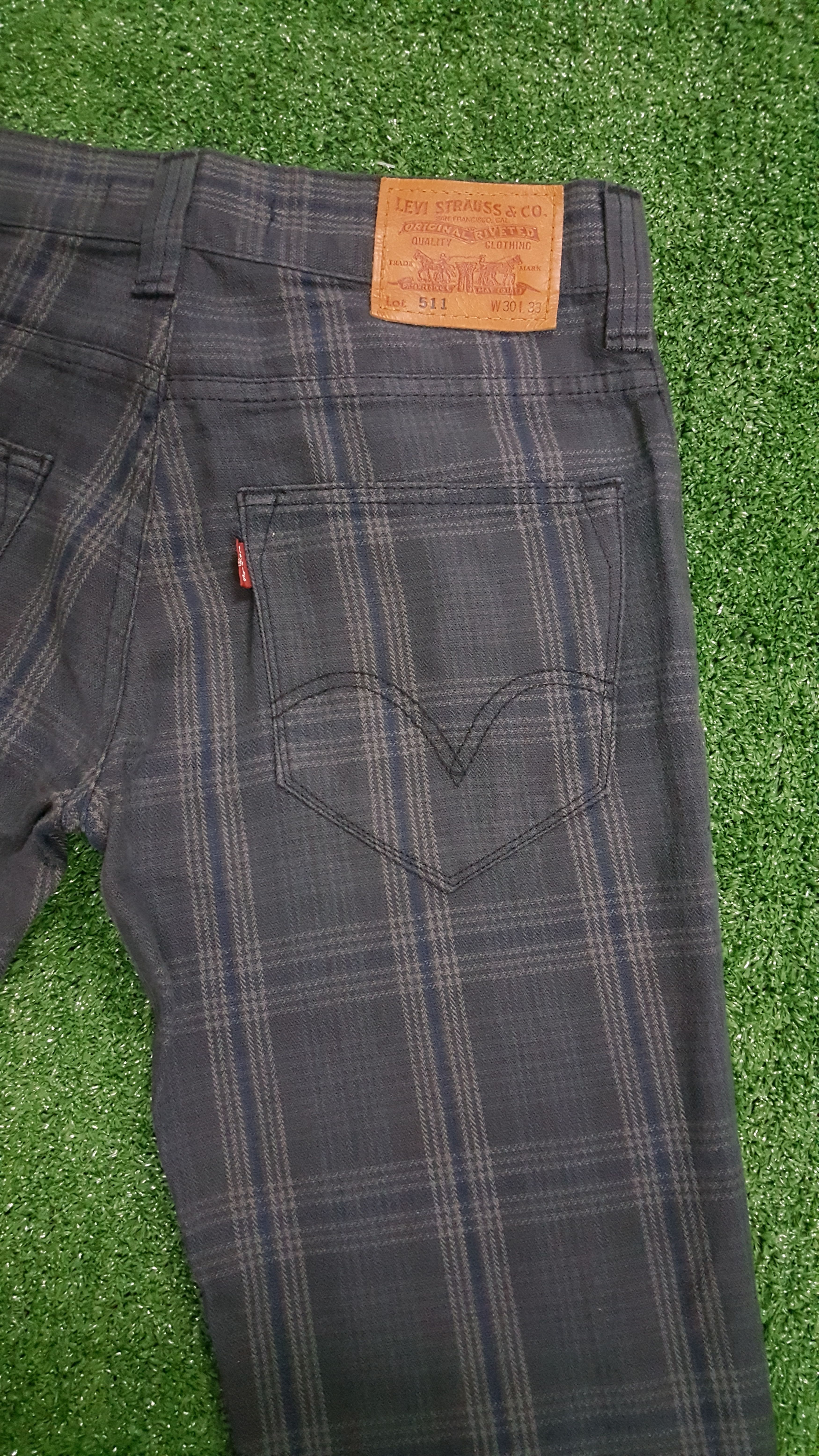 Levi's Vintage Clothing 📍LastDrop📍Vintage Levi's Lot 511 Slim Fit Plaid Pants Size US 30 / EU 46 - 8 Thumbnail