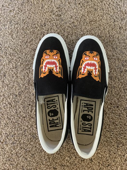 Bape tiger store slip on