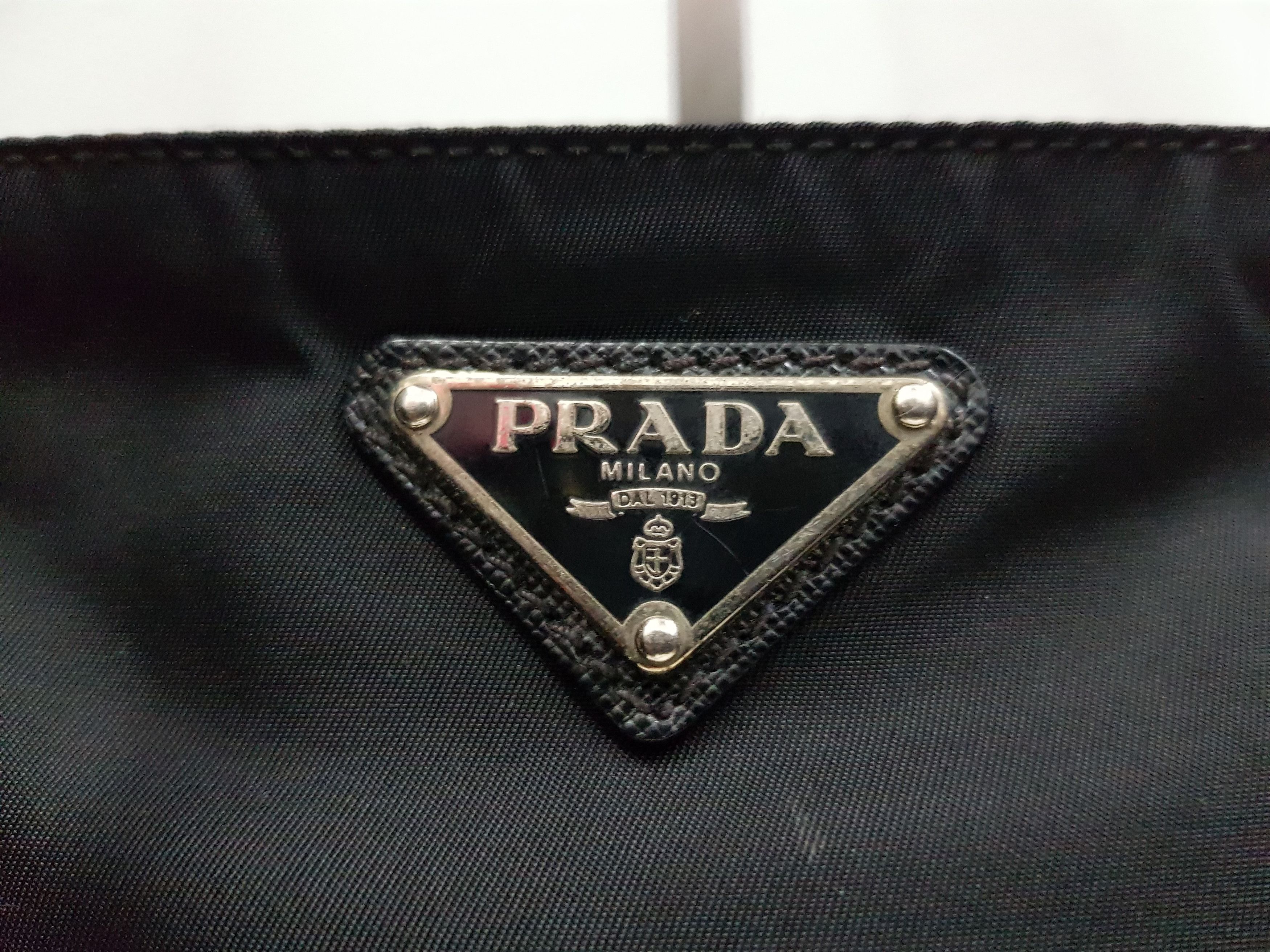 Prada 🔥Authentic🔥 PRADA Milano Nylon Tessuto Saffi Sling Bag Size ONE SIZE - 2 Thumbnail