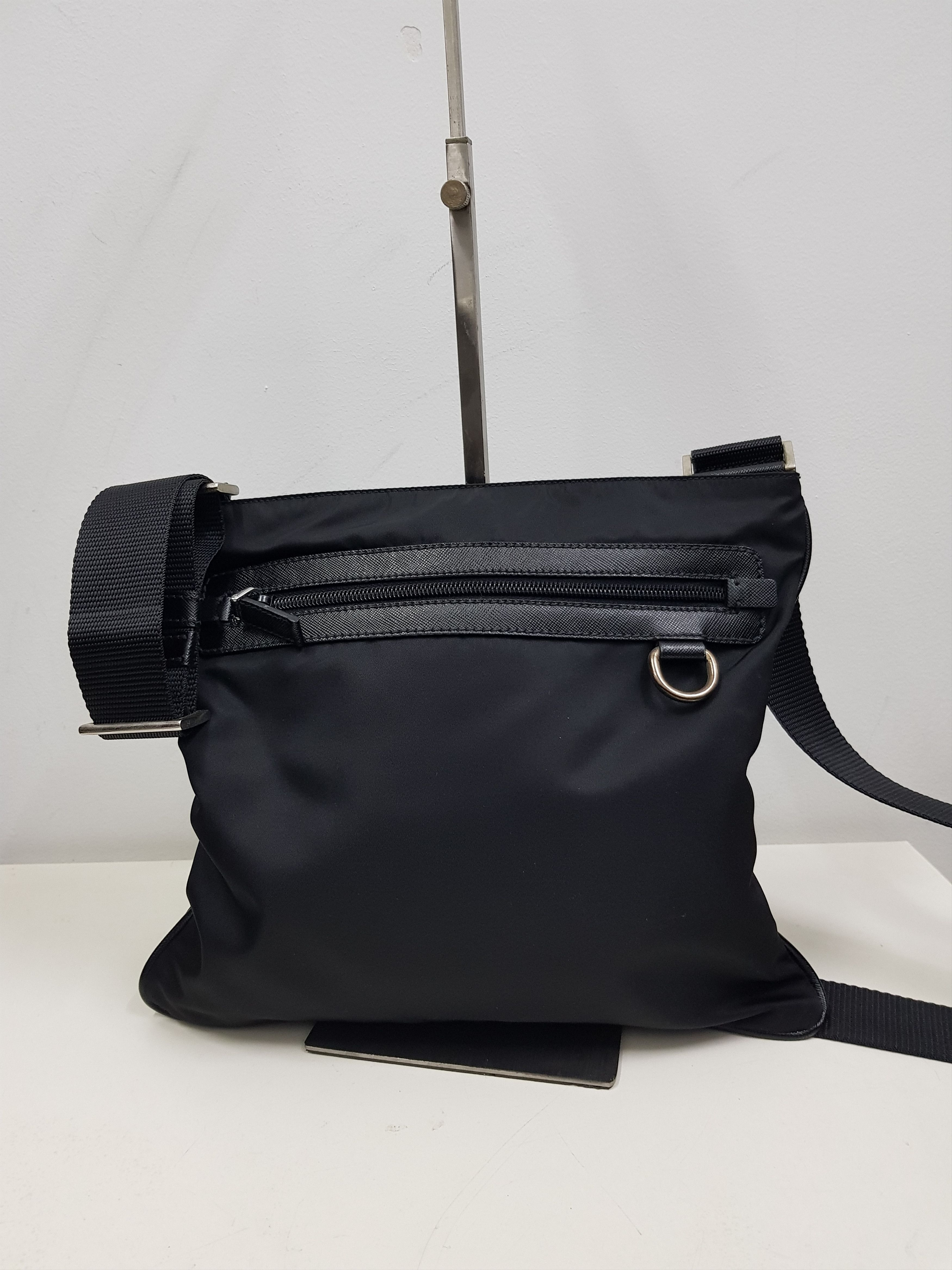 Prada 🔥Authentic🔥 PRADA Milano Nylon Tessuto Saffi Sling Bag Size ONE SIZE - 4 Thumbnail