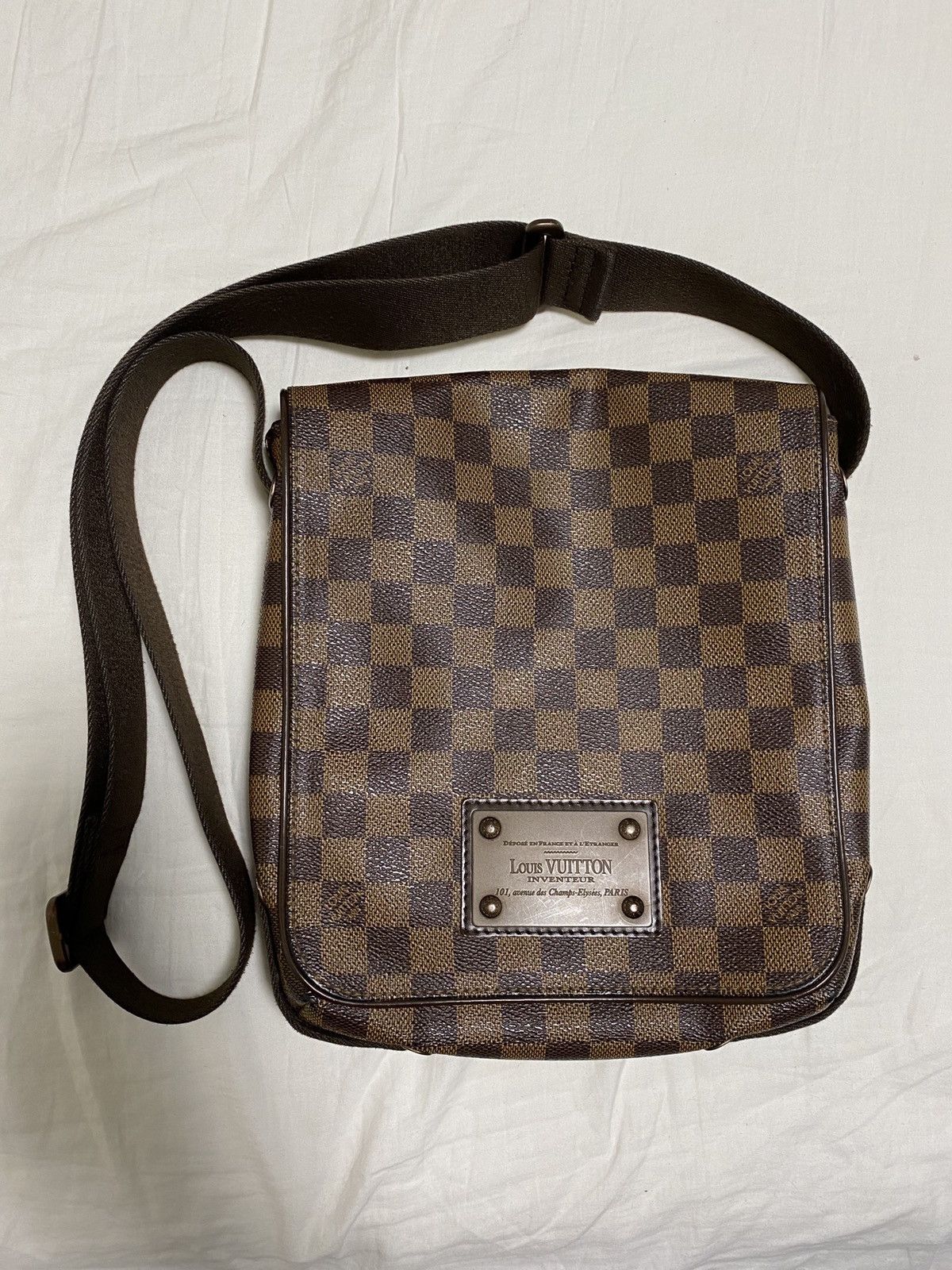 Louis Vuitton Inventeur Messenger Bag